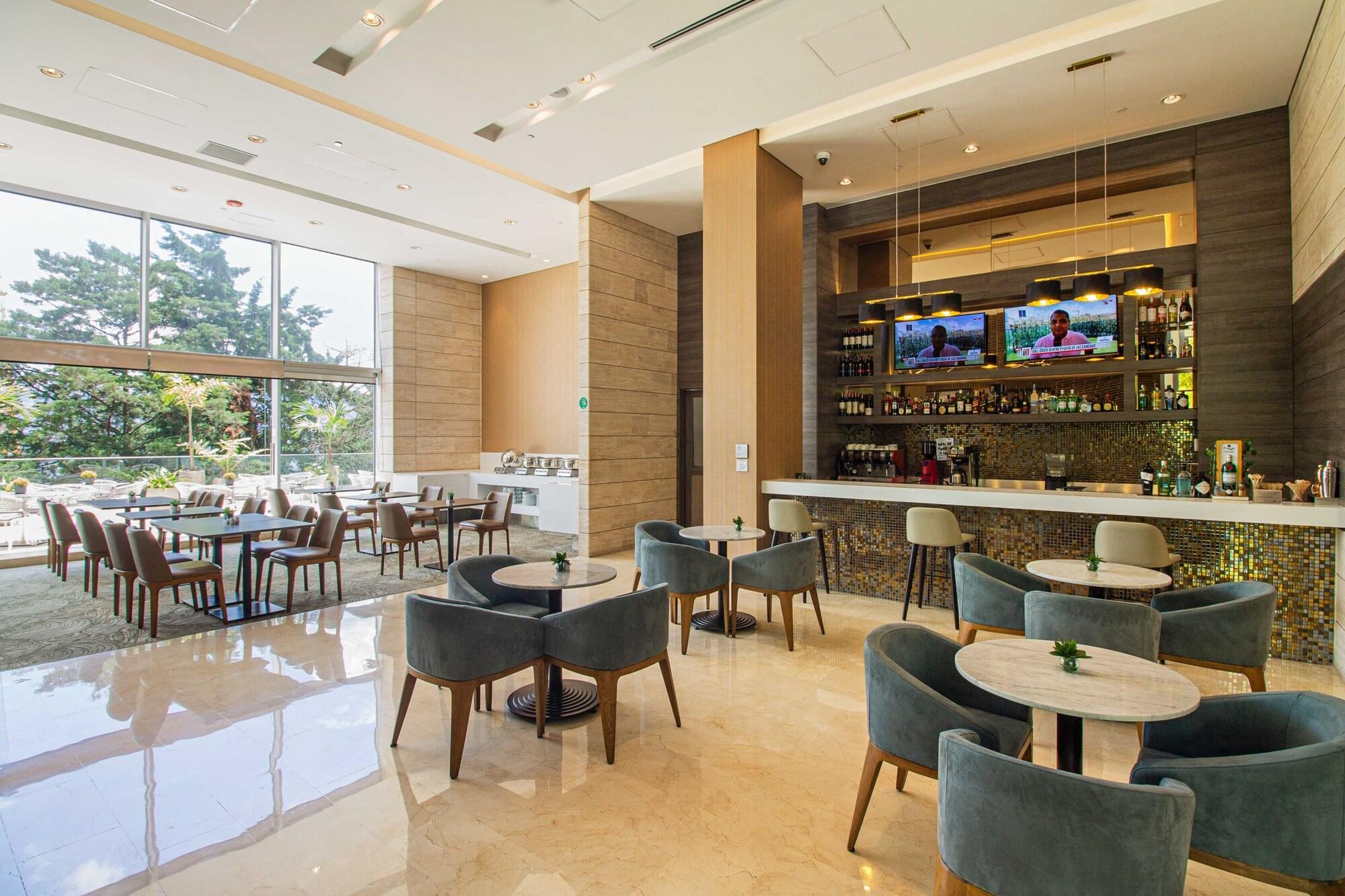 Restaurant Estelar La Torre Suites
