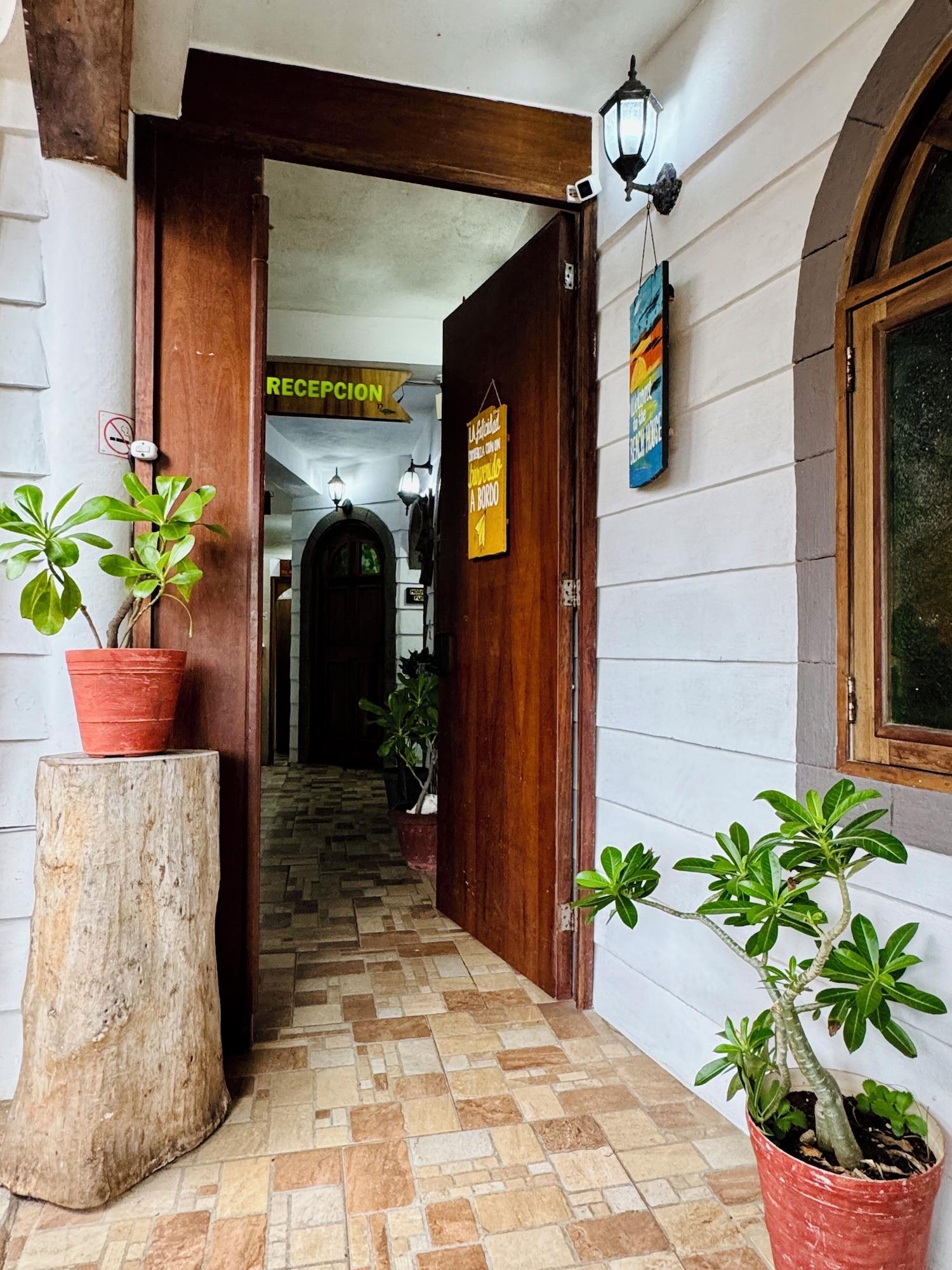 Vista Lobby Hostel Natura