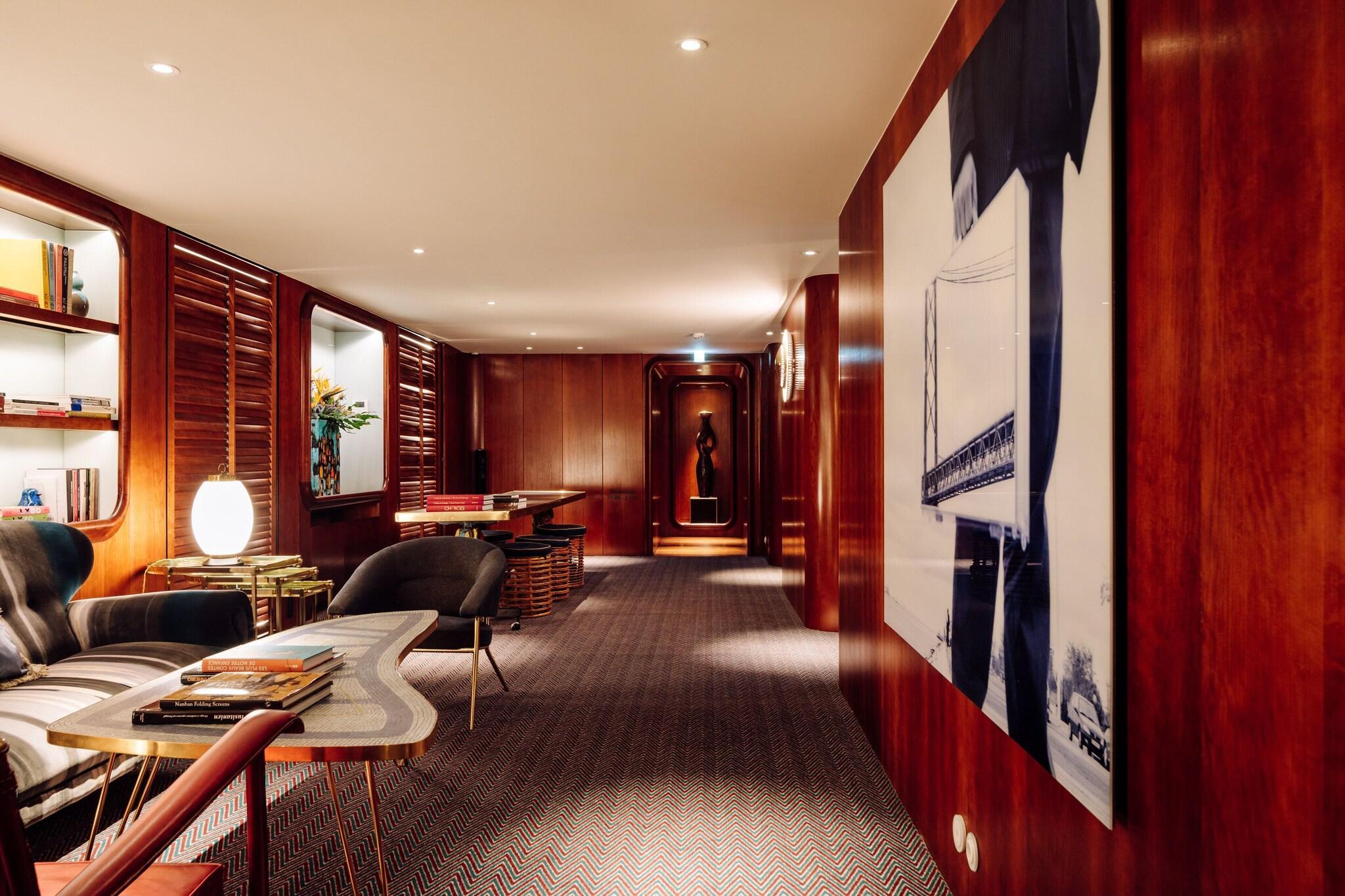 Vista Lobby Bairro Alto Hotel