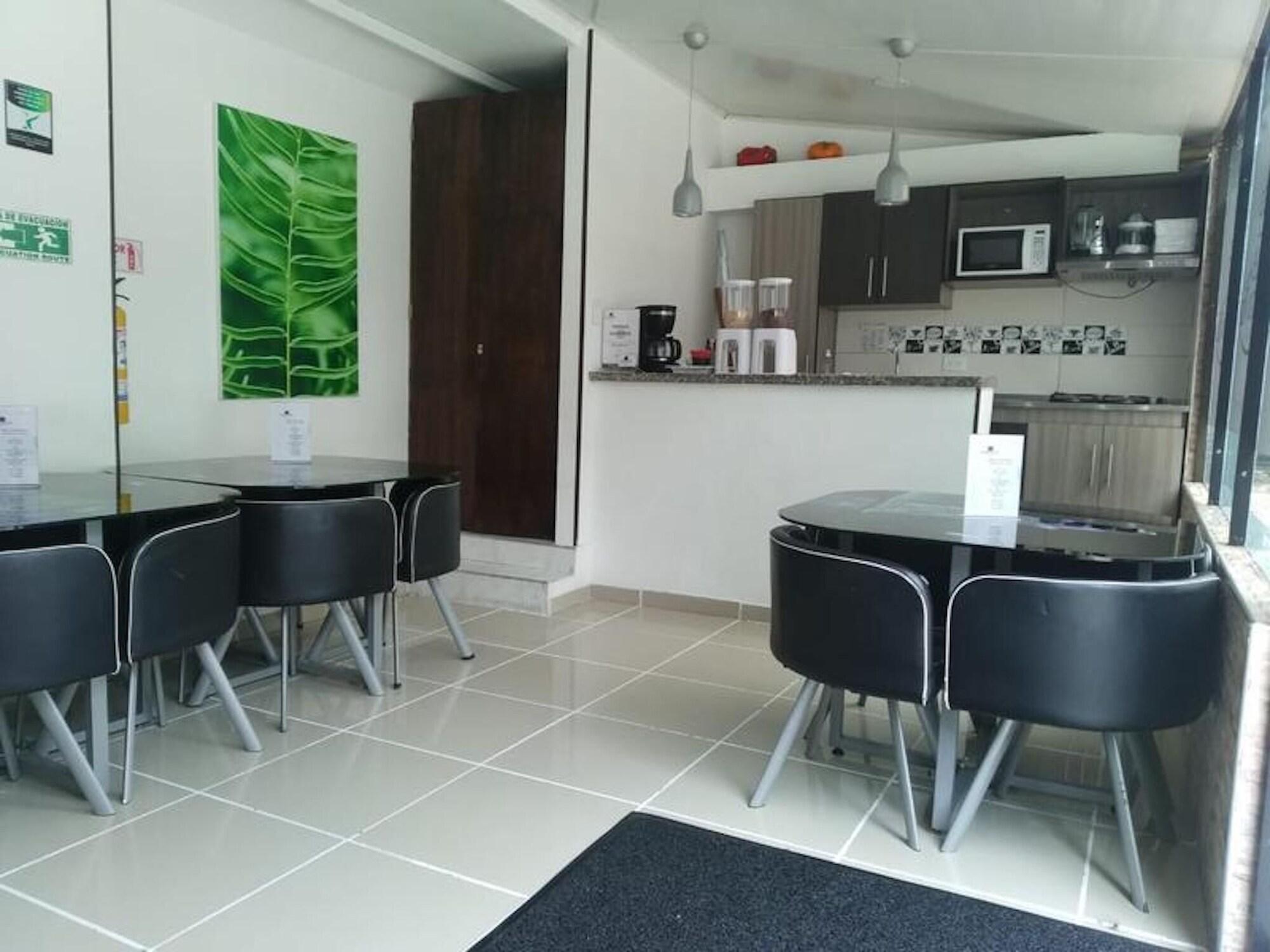 Equipamiento de Habitación Hotel American Visa Bogota