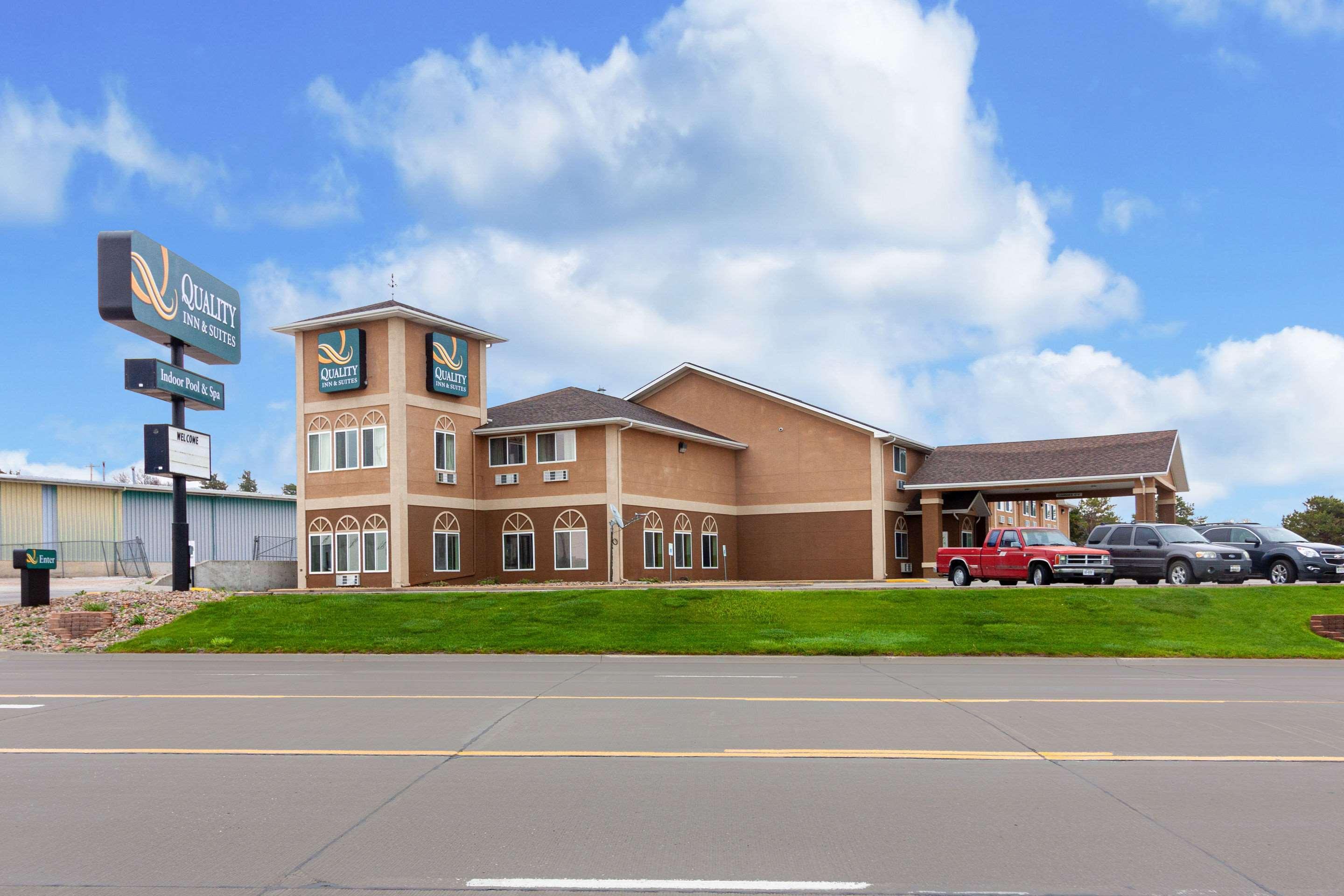 Vista Exterior Quality Inn & Suites