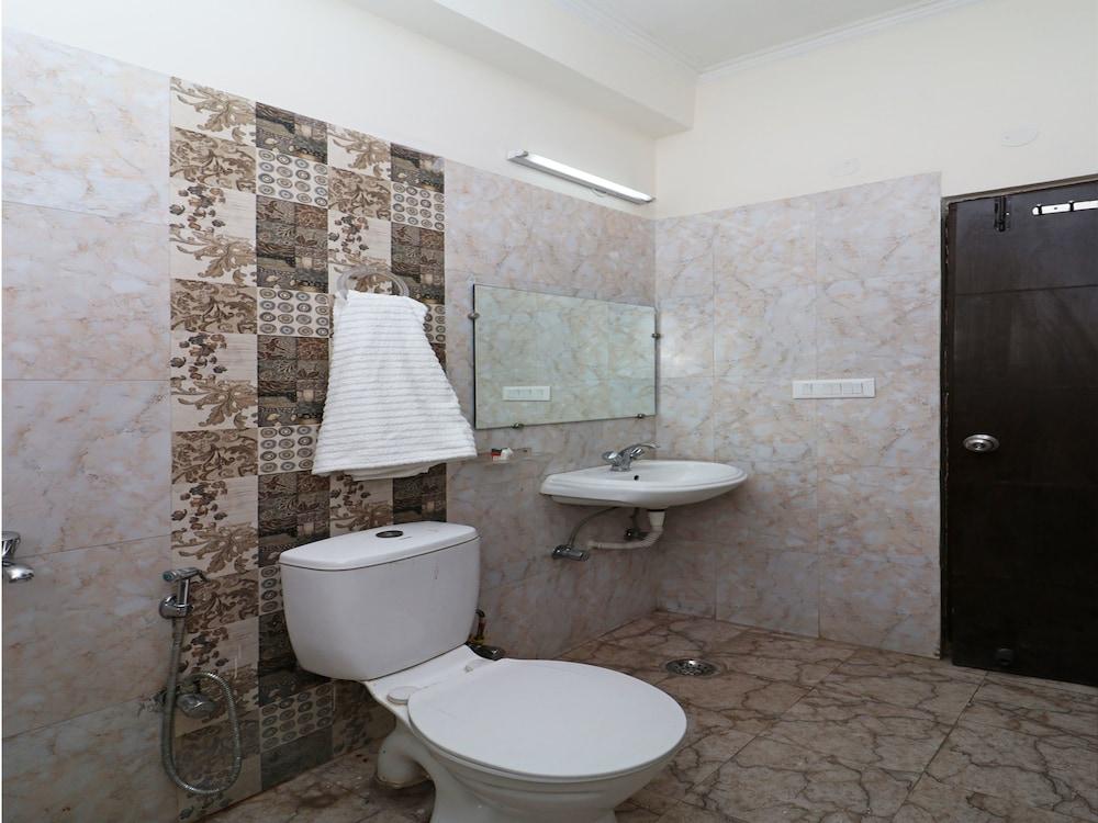 Equipamiento de Habitación OYO 13046 The City Hospitality