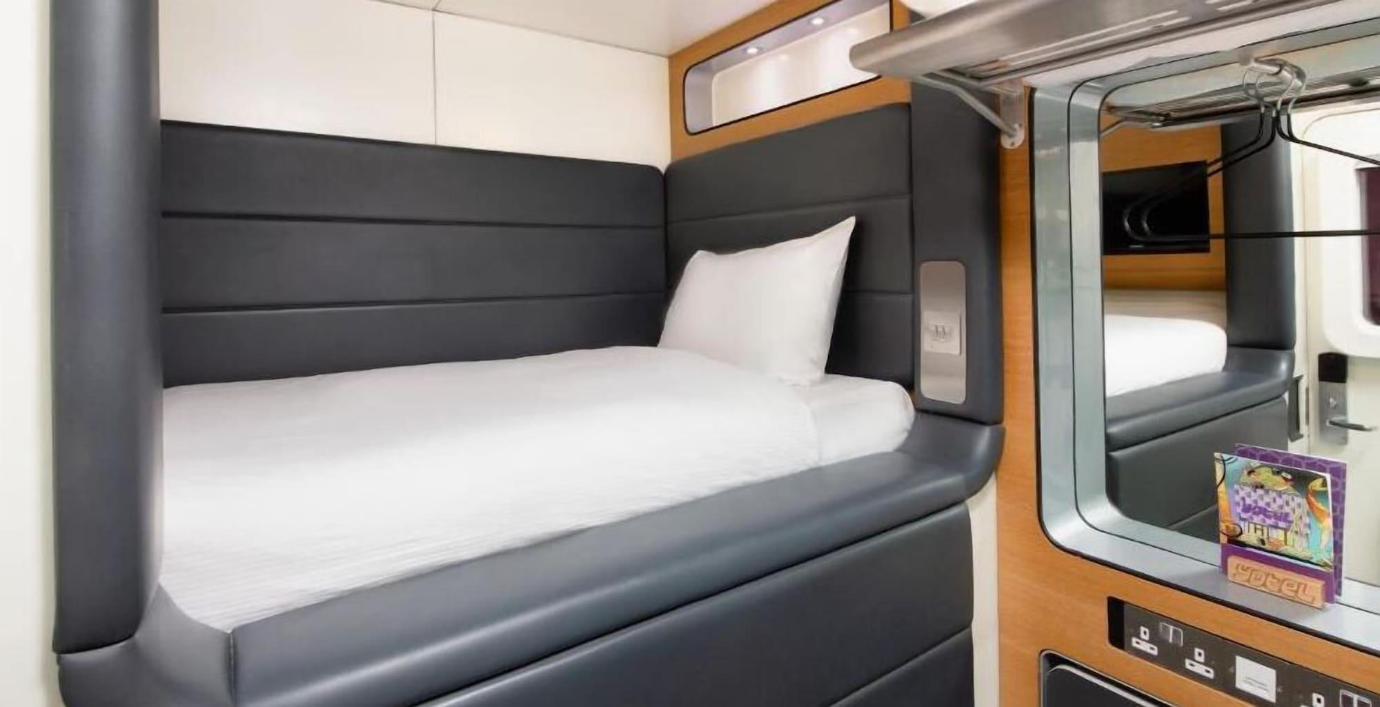 Habitación YOTELAIR Amsterdam Schiphol - Transit Hotel