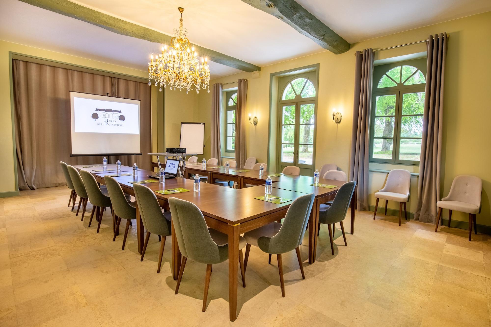 Sala de Reuniones Hôtel Haras de la Potardière