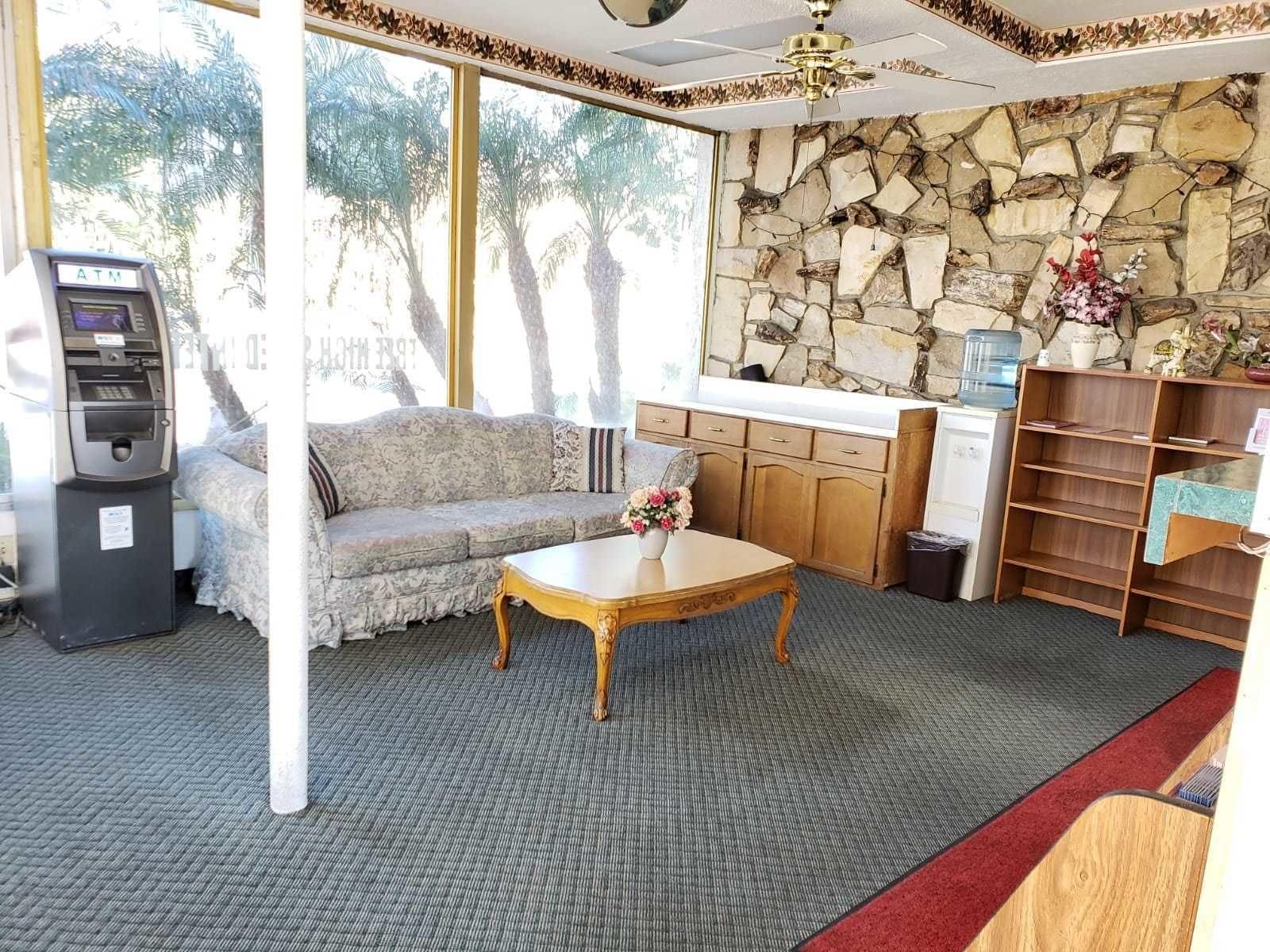 Vista Lobby Stardust Motel Azusa