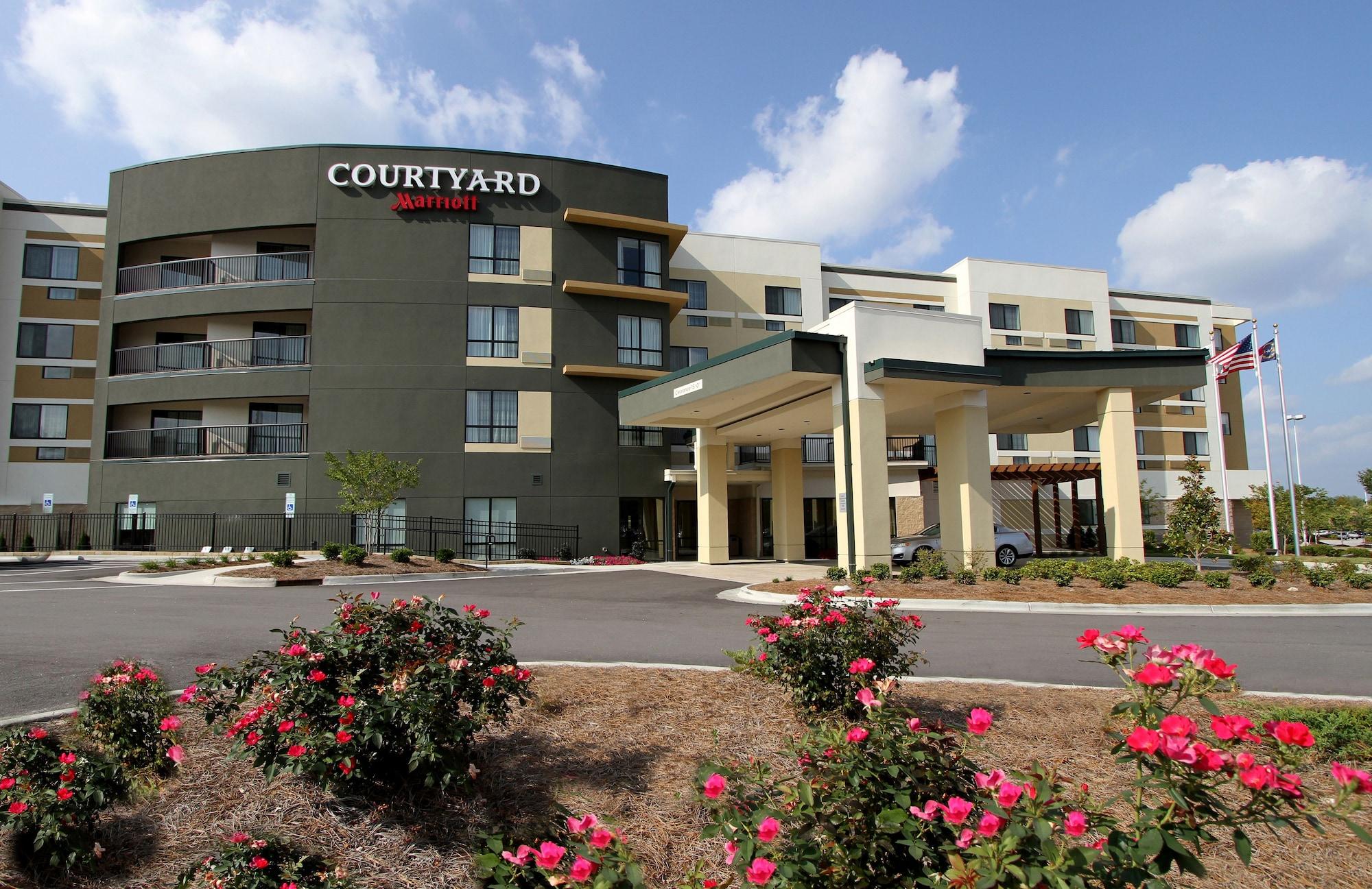 Vista Exterior Courtyard by Marriott Raleigh North/Triangle Town Center