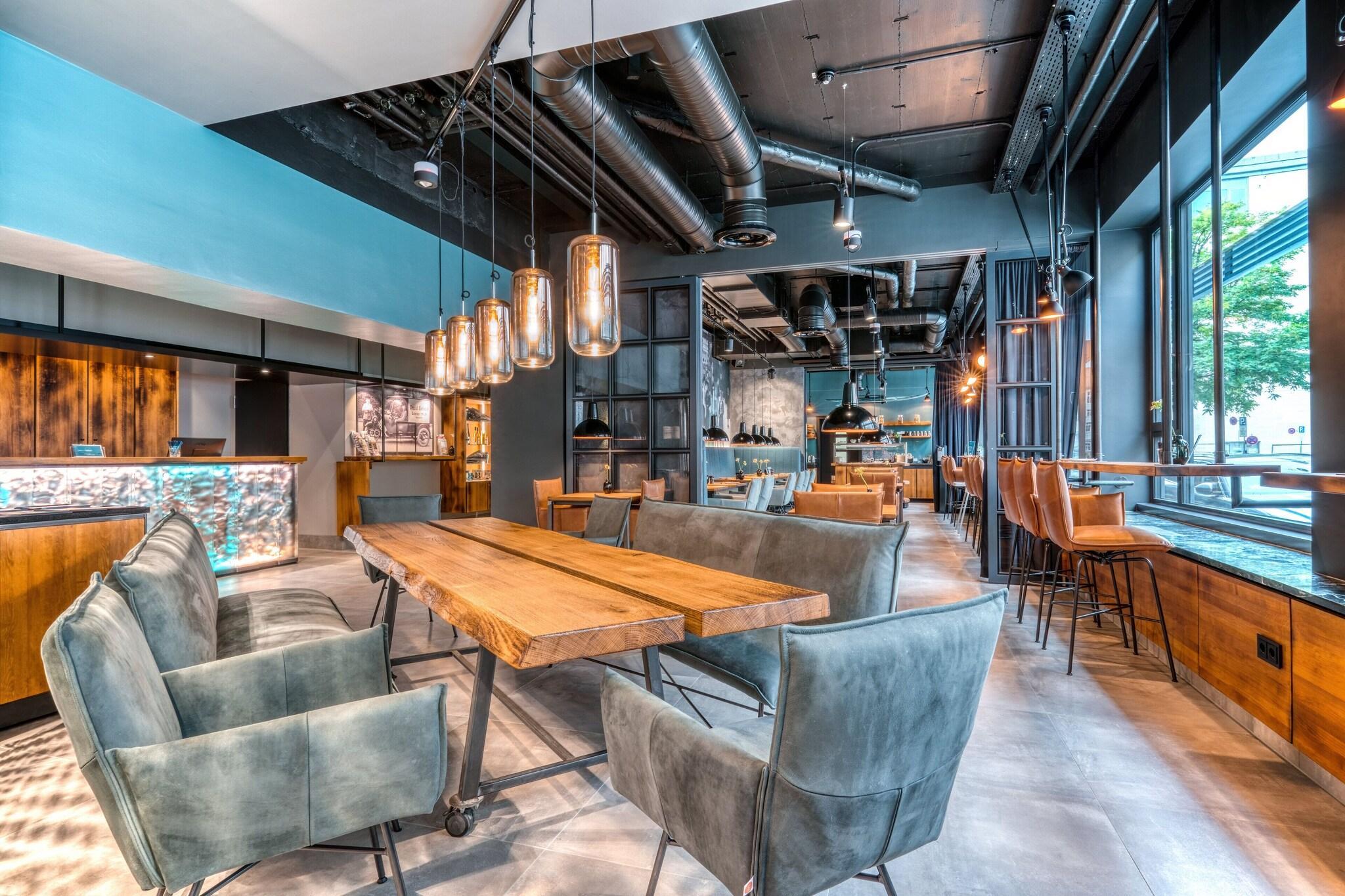 Restaurant UnsÃ¶lds Factory Hotel