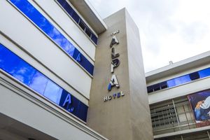 Alojamiento - The Alpa Hotel and Restaurant