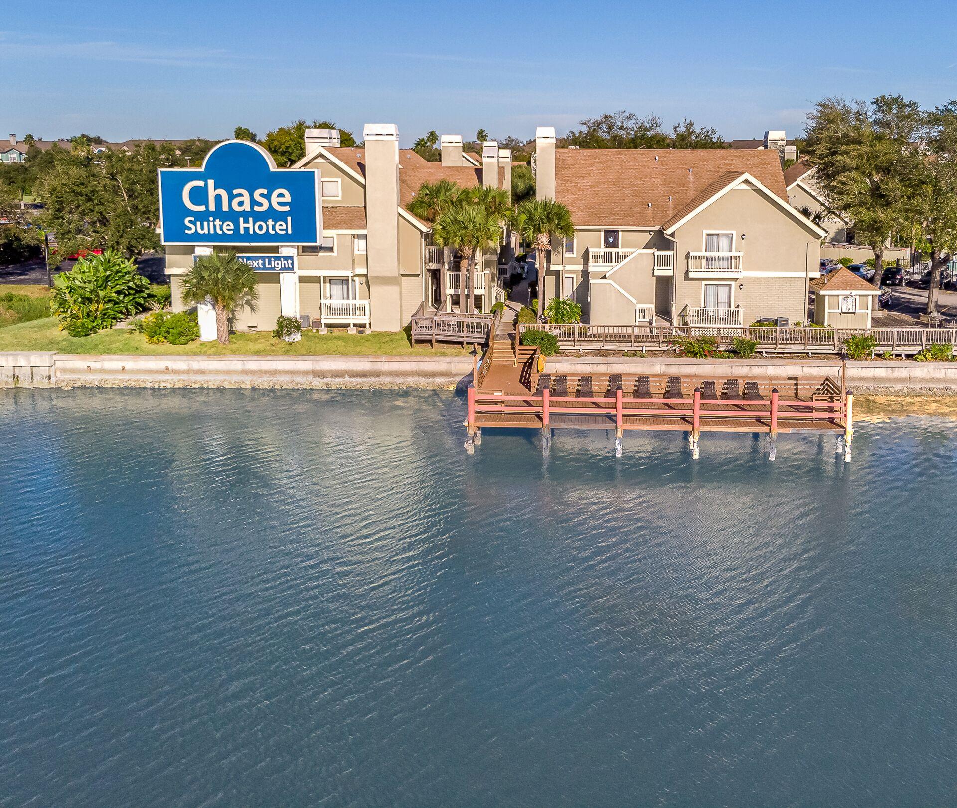 Vista Exterior Chase Suite Hotel