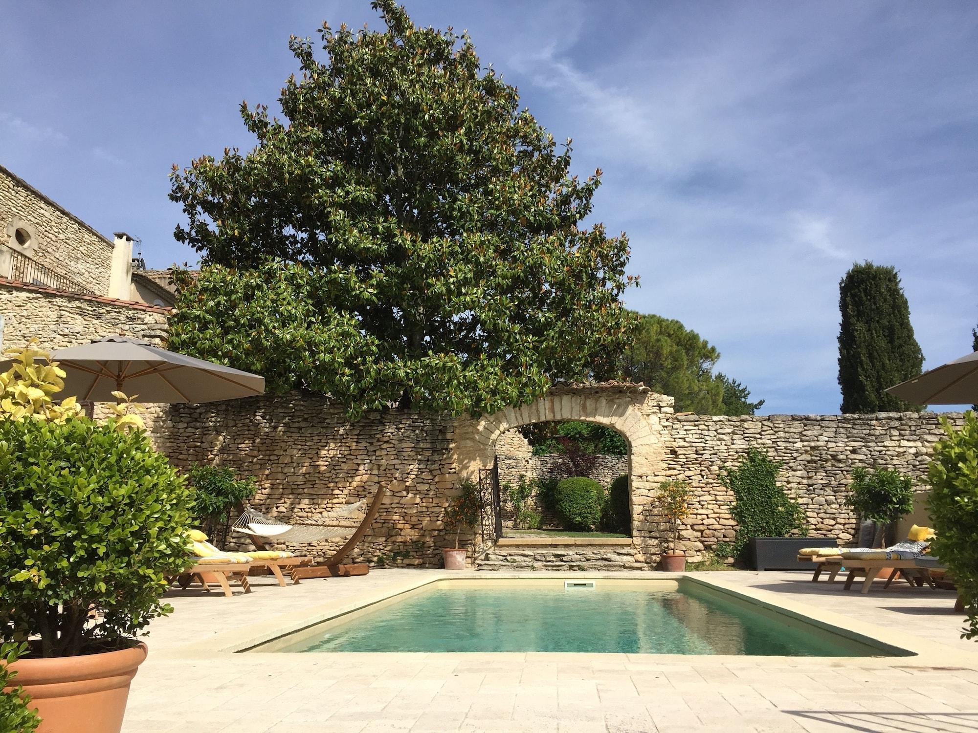 Varios Domaine Les Martins
