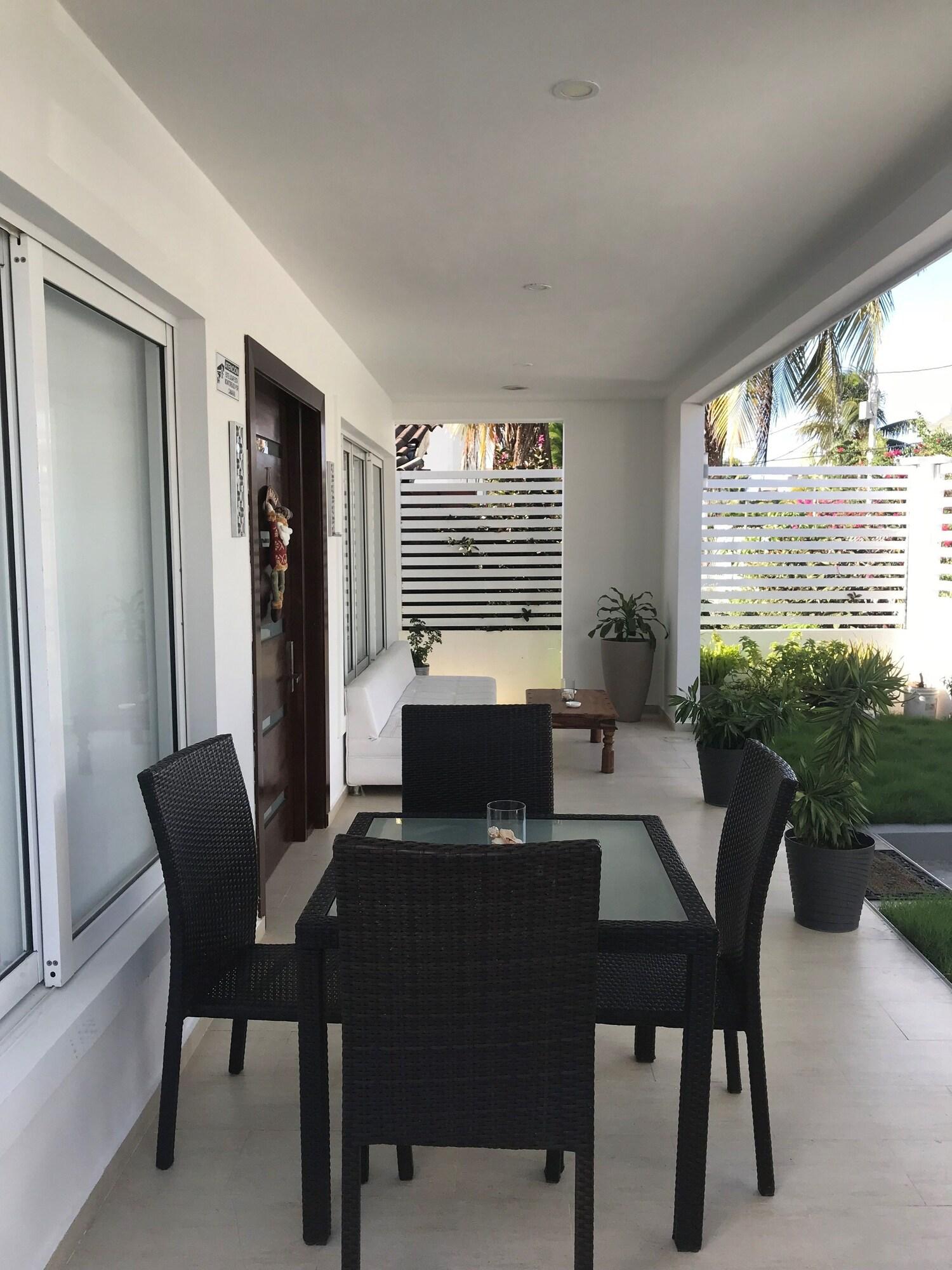 Vista Exterior Providence Breeze