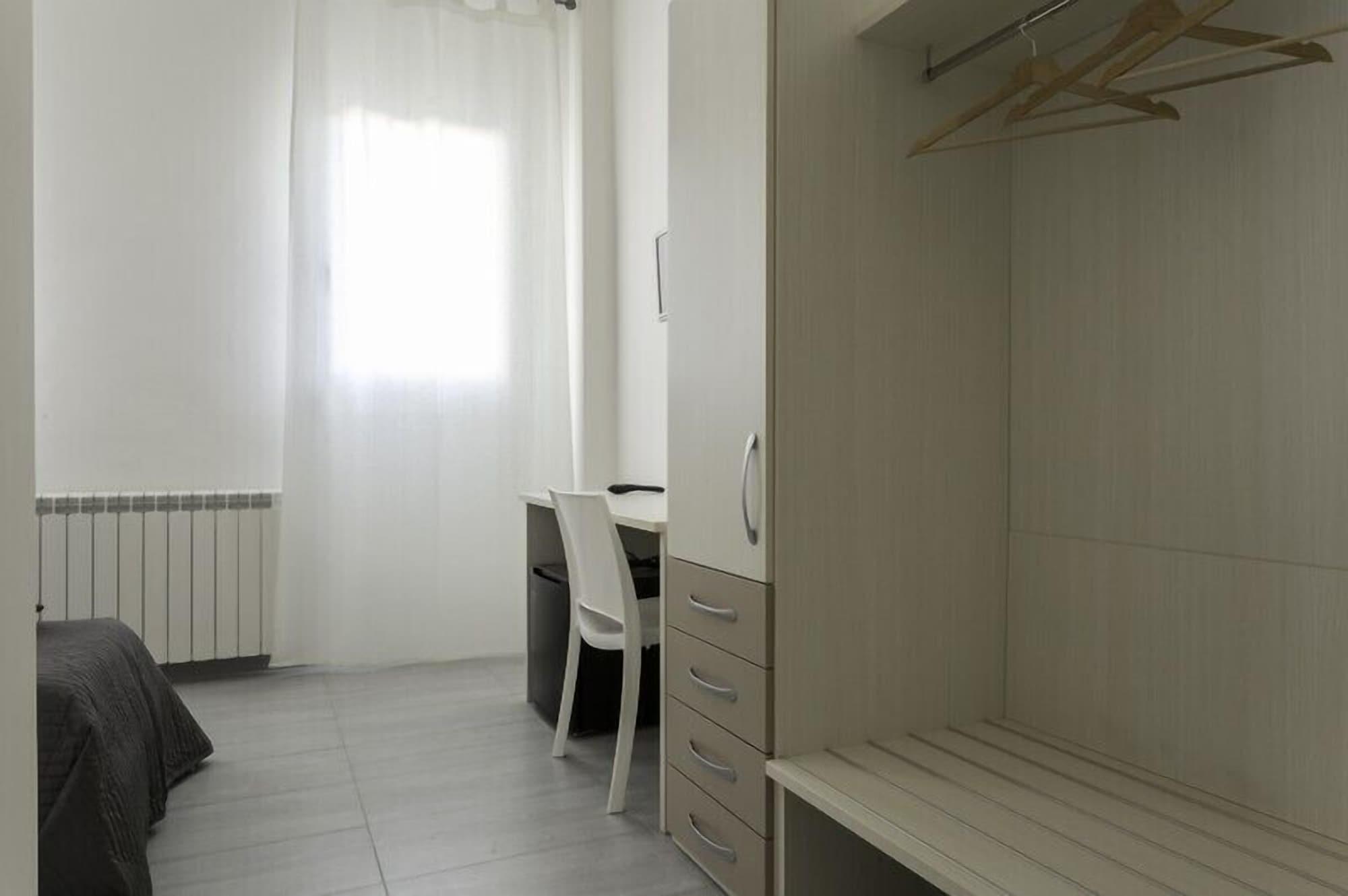 Hotel Easy Venice Room