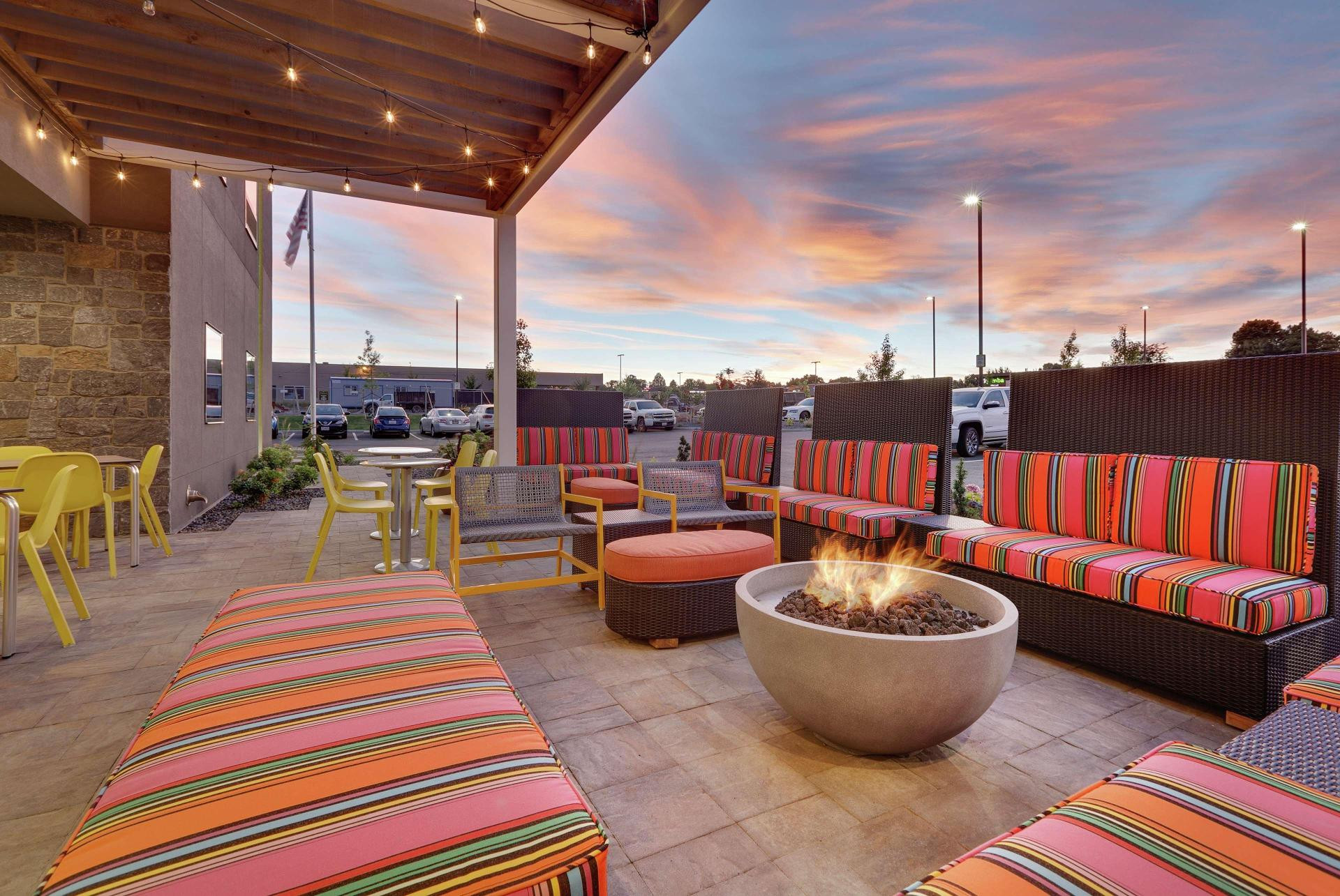 Vista Exterior Home2 Suites By Hilton Yakima Airport