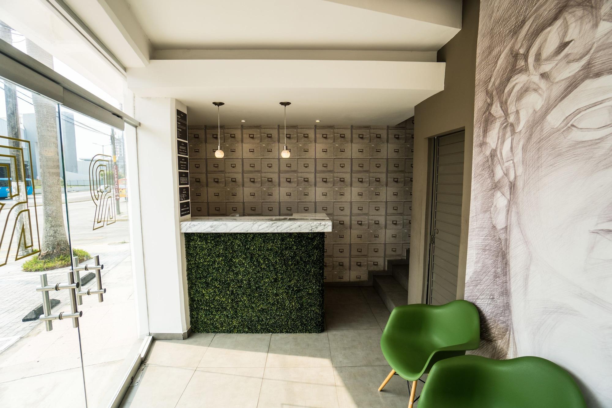 Vista Lobby Hotel Suites Regina