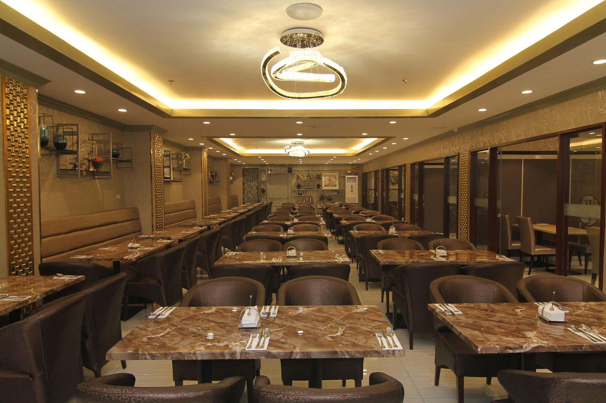 Restaurant Villa Caceres Hotel