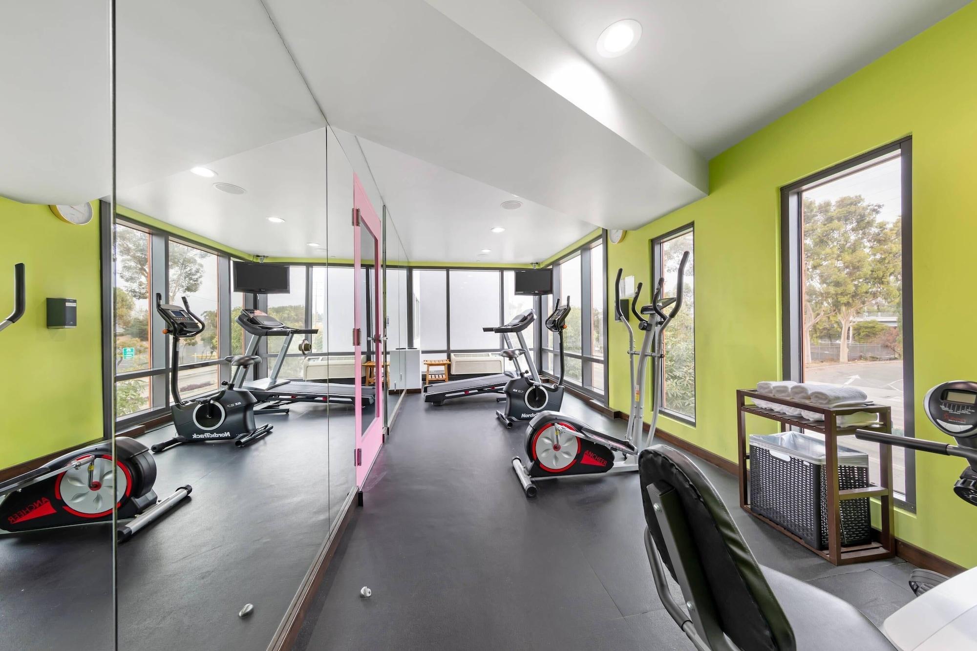 Gimnasio BLVD Hotel and Studios Universal-Hollywood, an Ascend Collection Hotel