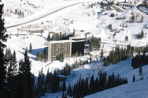 Alquiler Vacacional - Luxury Ski in Ski Out Condo in Cliff Club at Snowbird