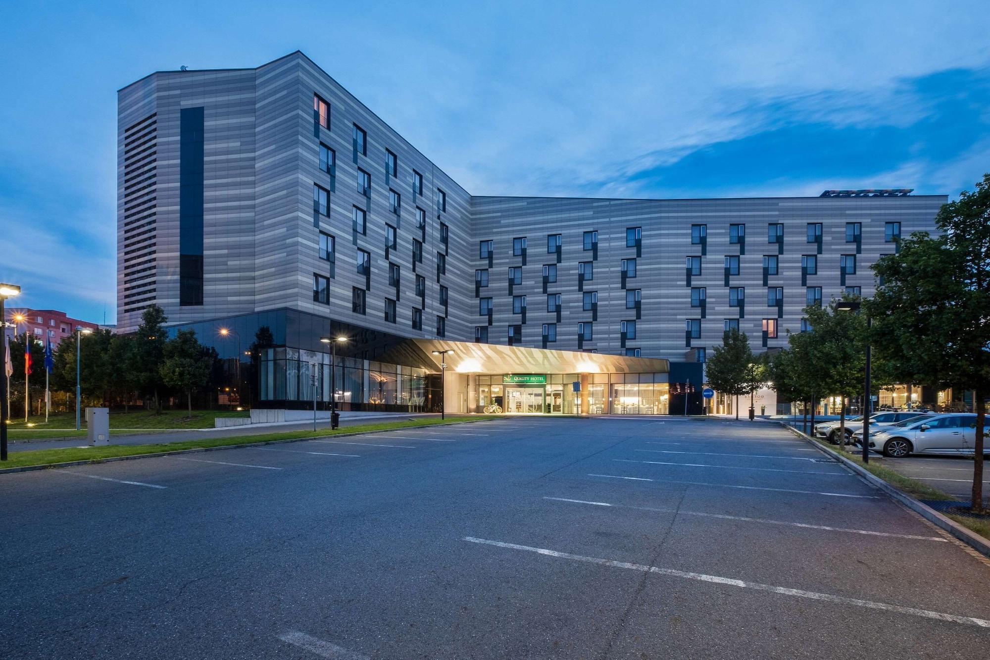 Vista Exterior Quality Hotel Ostrava City