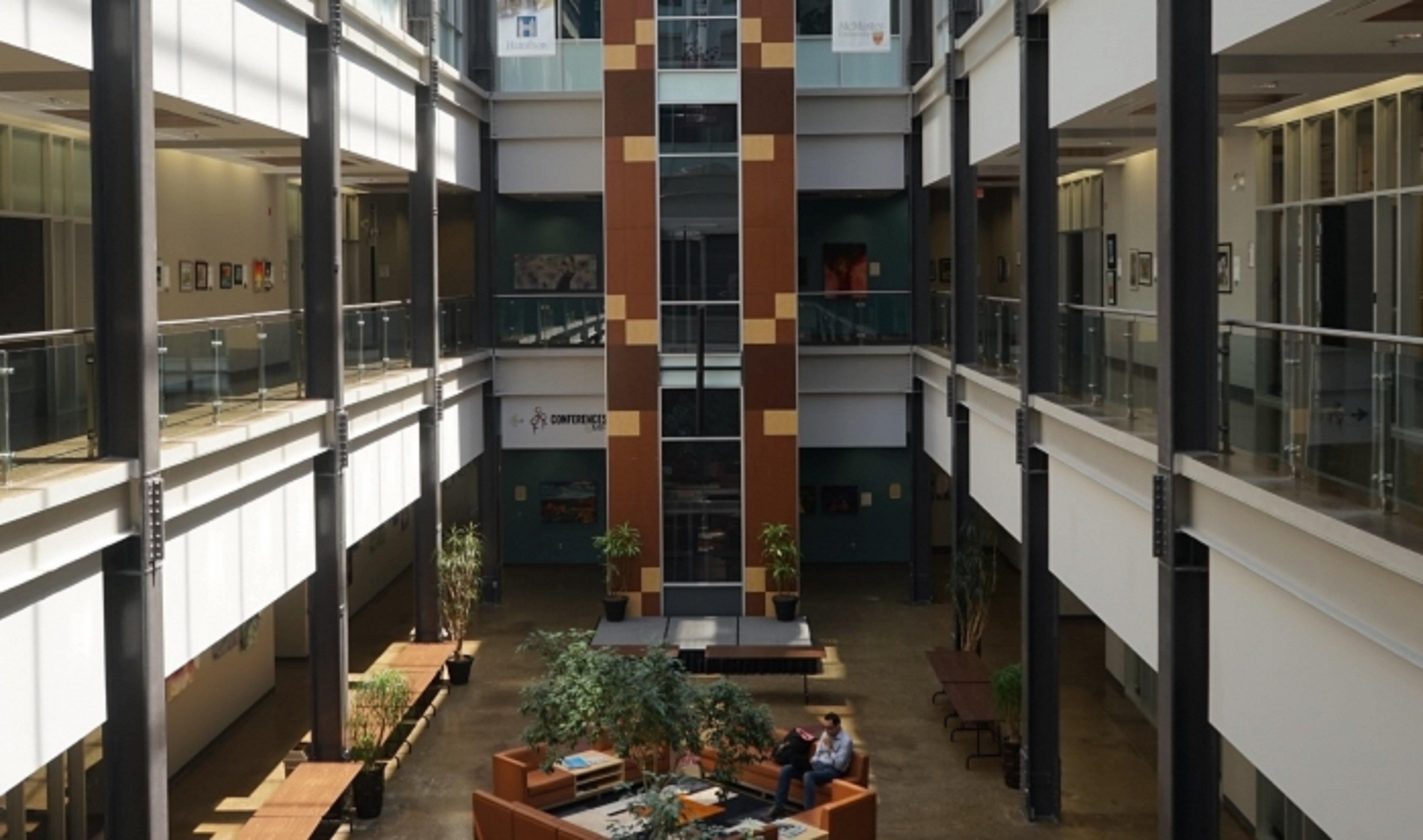 Vista Lobby Staybridge Suites Hamilton Downtown by IHG