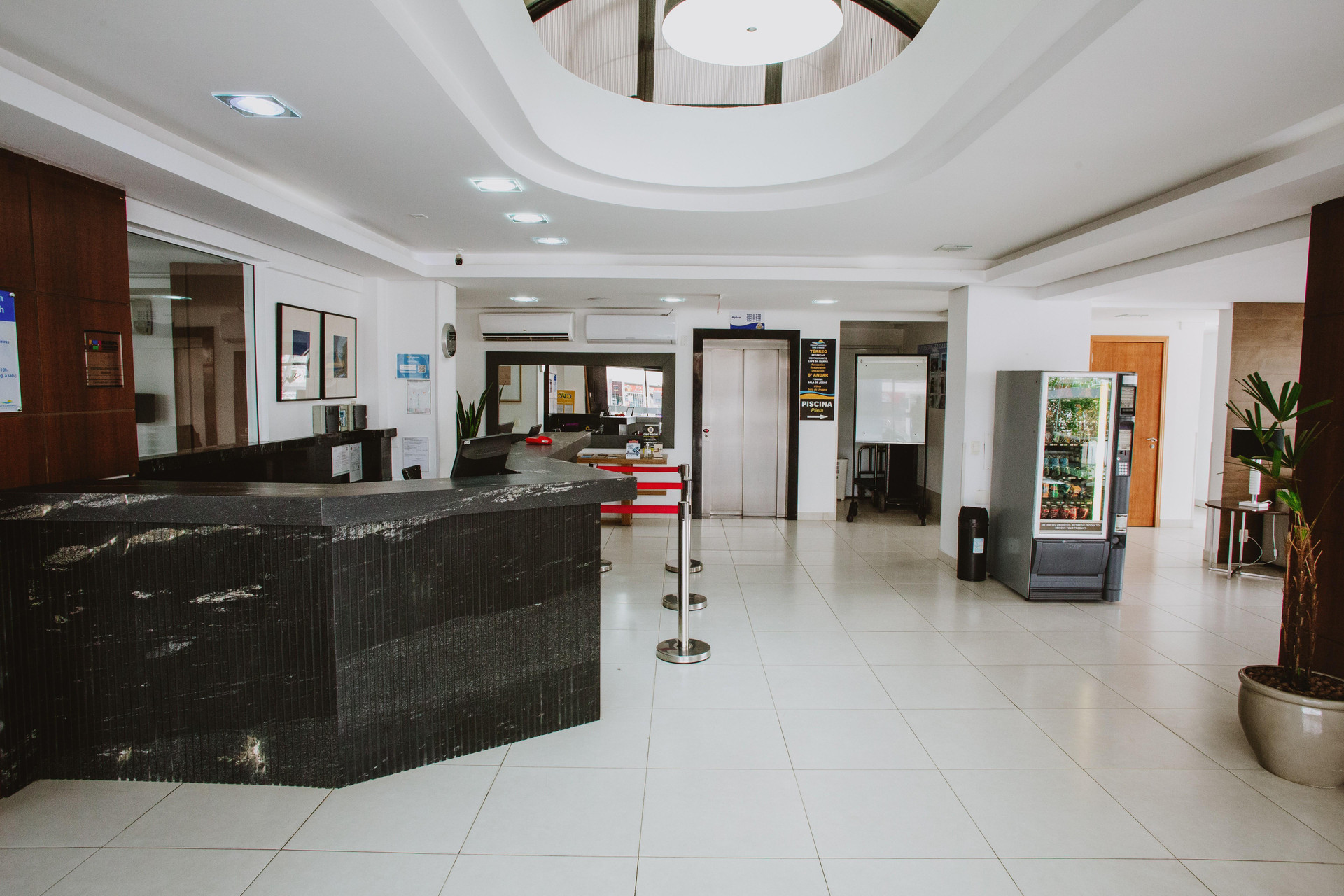 Vista Lobby Mar de Canasvieiras Hotel e Eventos