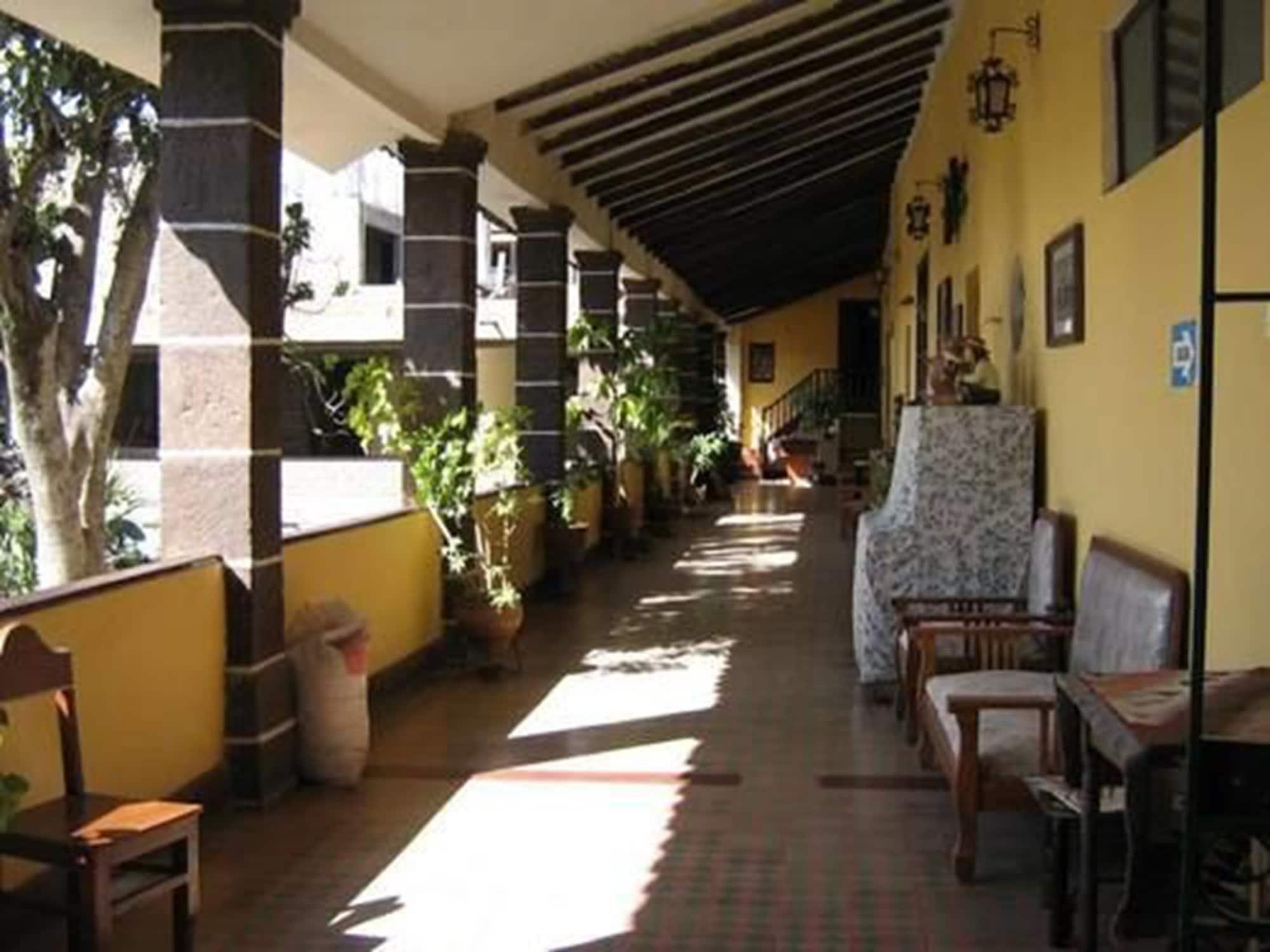 Comodidades del Alojamiento Hostal Tres Mascaras