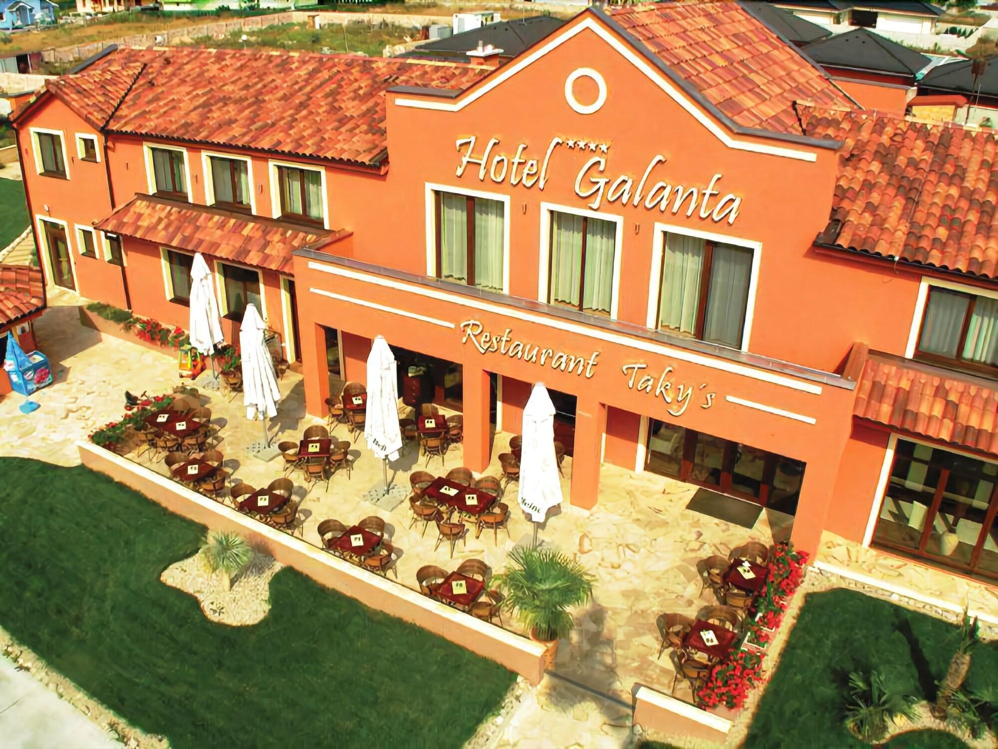 Vista Exterior Hotel Galanta
