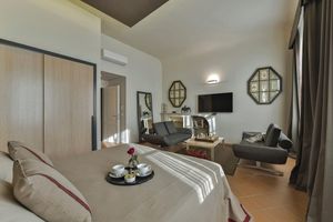 Alquiler Vacacional - 4BR • Deluxe Palazzo • Iconic Views • Pitti Palace • Infra-red Sauna • Wine •