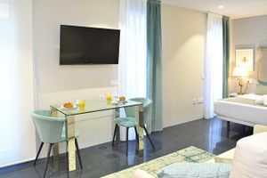 Alquiler Vacacional - HoliHome Rambla 24