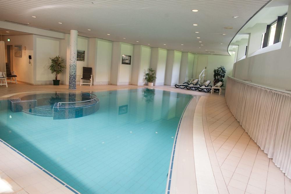 Vista Piscina Parkhotel Hohenfeld Münster