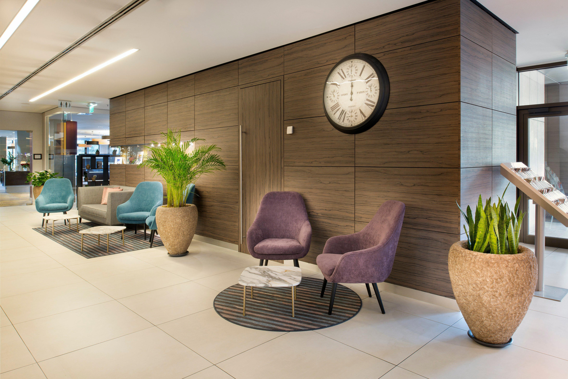 Vista Lobby Crowne Plaza Düsseldorf-Neuss by IHG