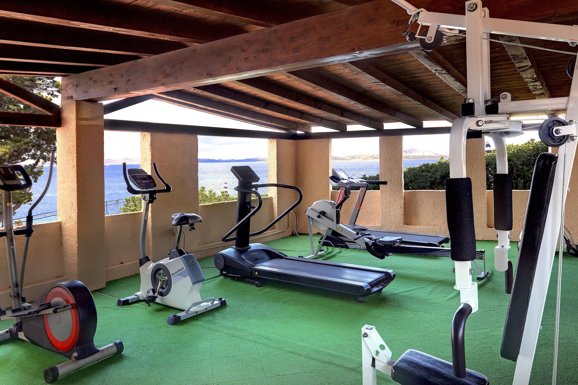 Gimnasio Grand Hotel Smeraldo Beach
