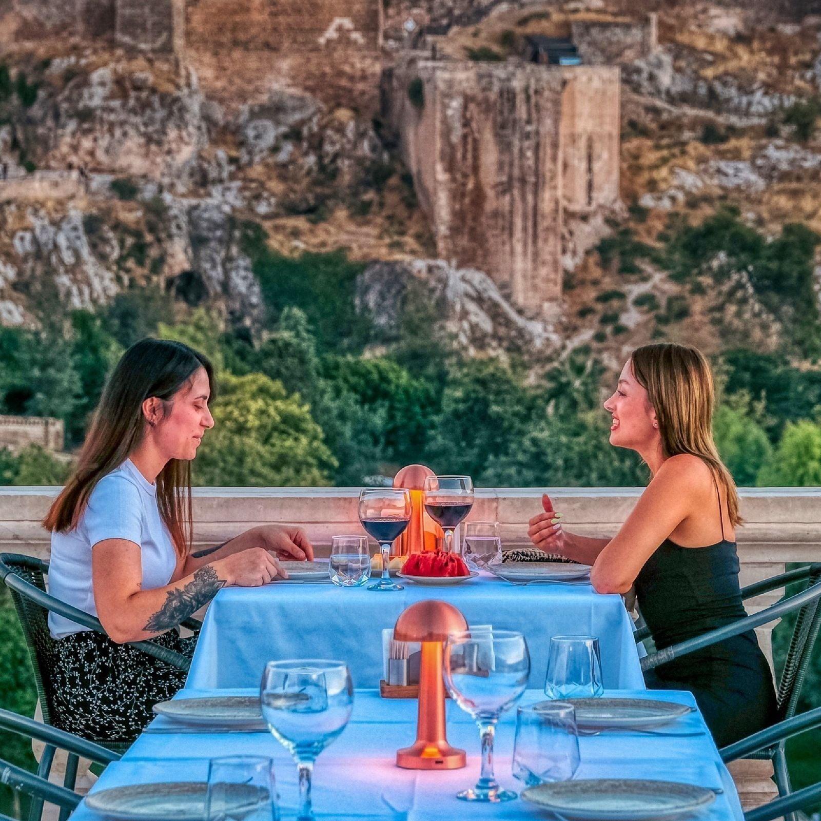 Vista Exterior ABRAHAM OTEL