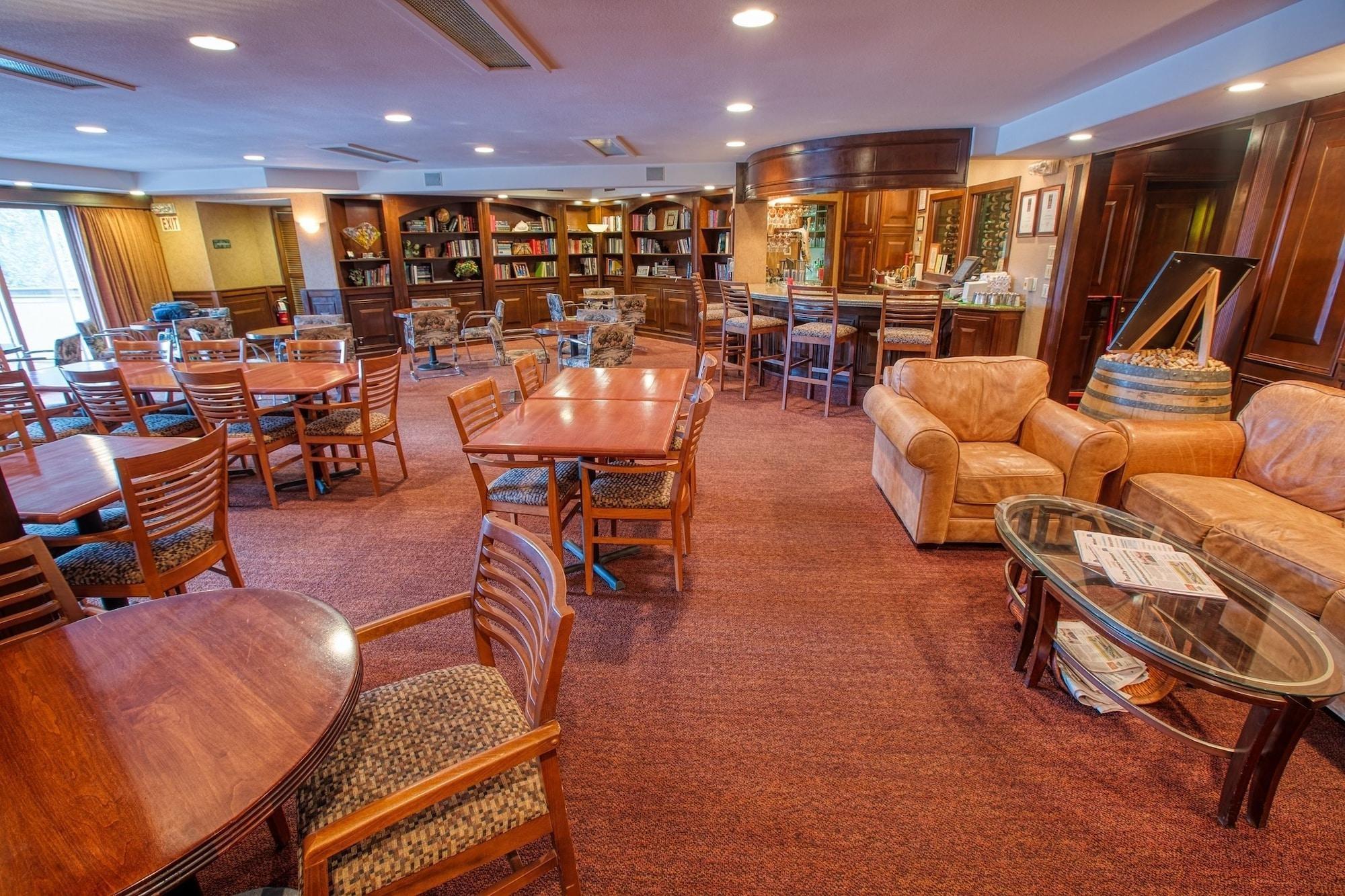 Bar/Salón Sophie Station Suites