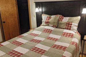 Alquiler Vacacional - VINTAGE COTTAGE NEAR LAKE EDINBORO