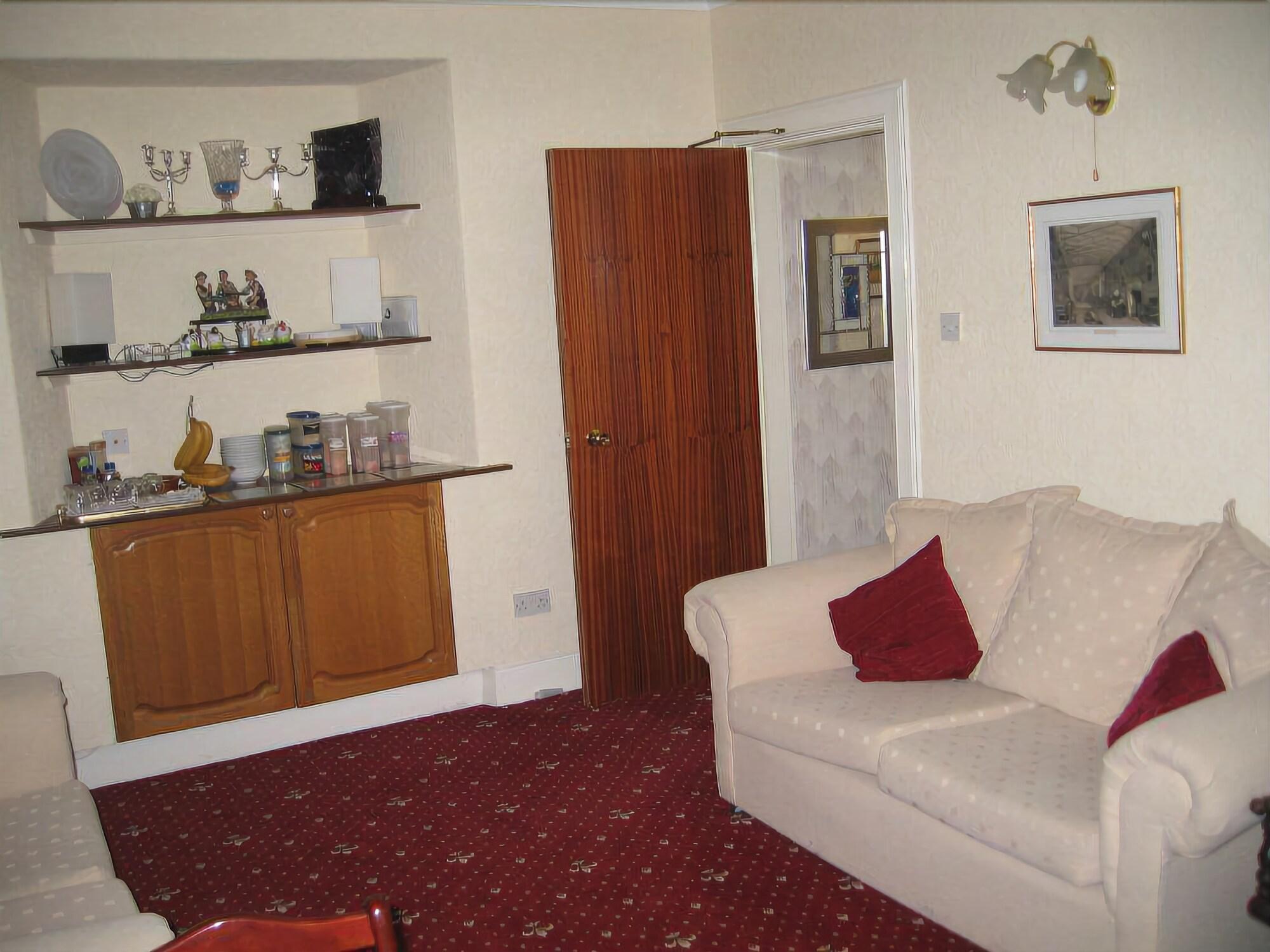Vista Lobby Mardon Guest House