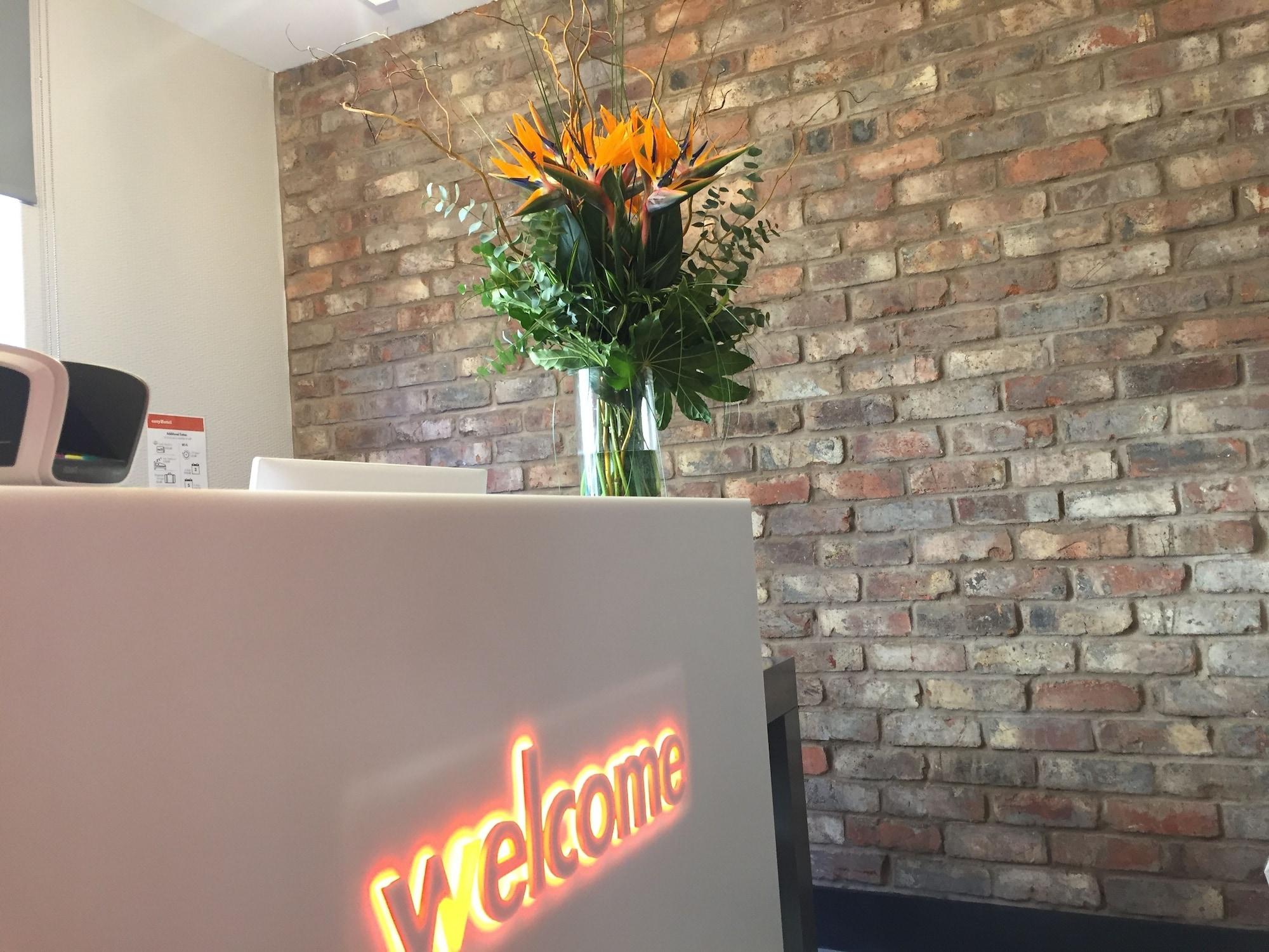 Vista Lobby easyHotel Liverpool