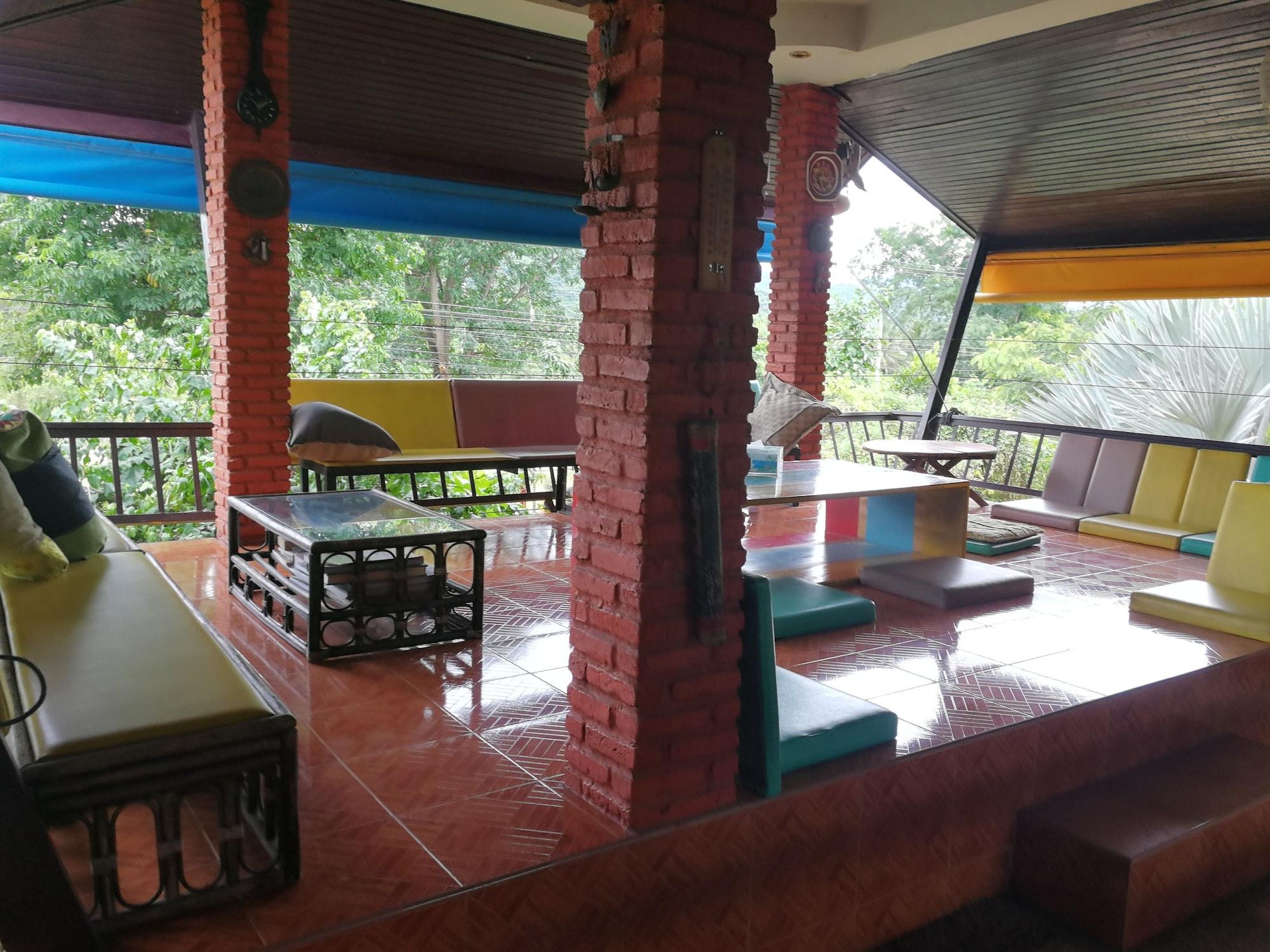 Vista Lobby Frontier Homestel