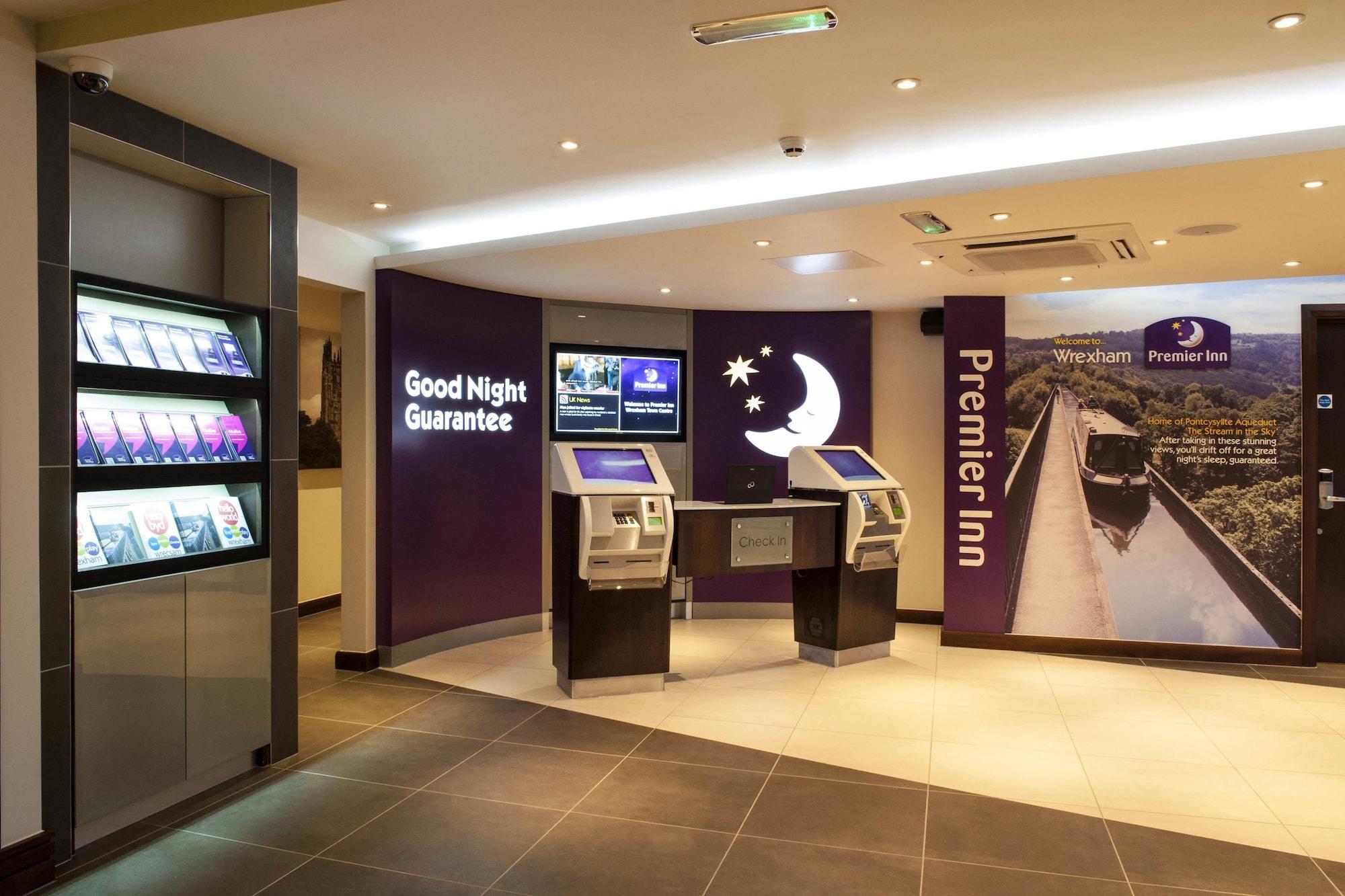 Vista Lobby Premier Inn Wrexham City Centre