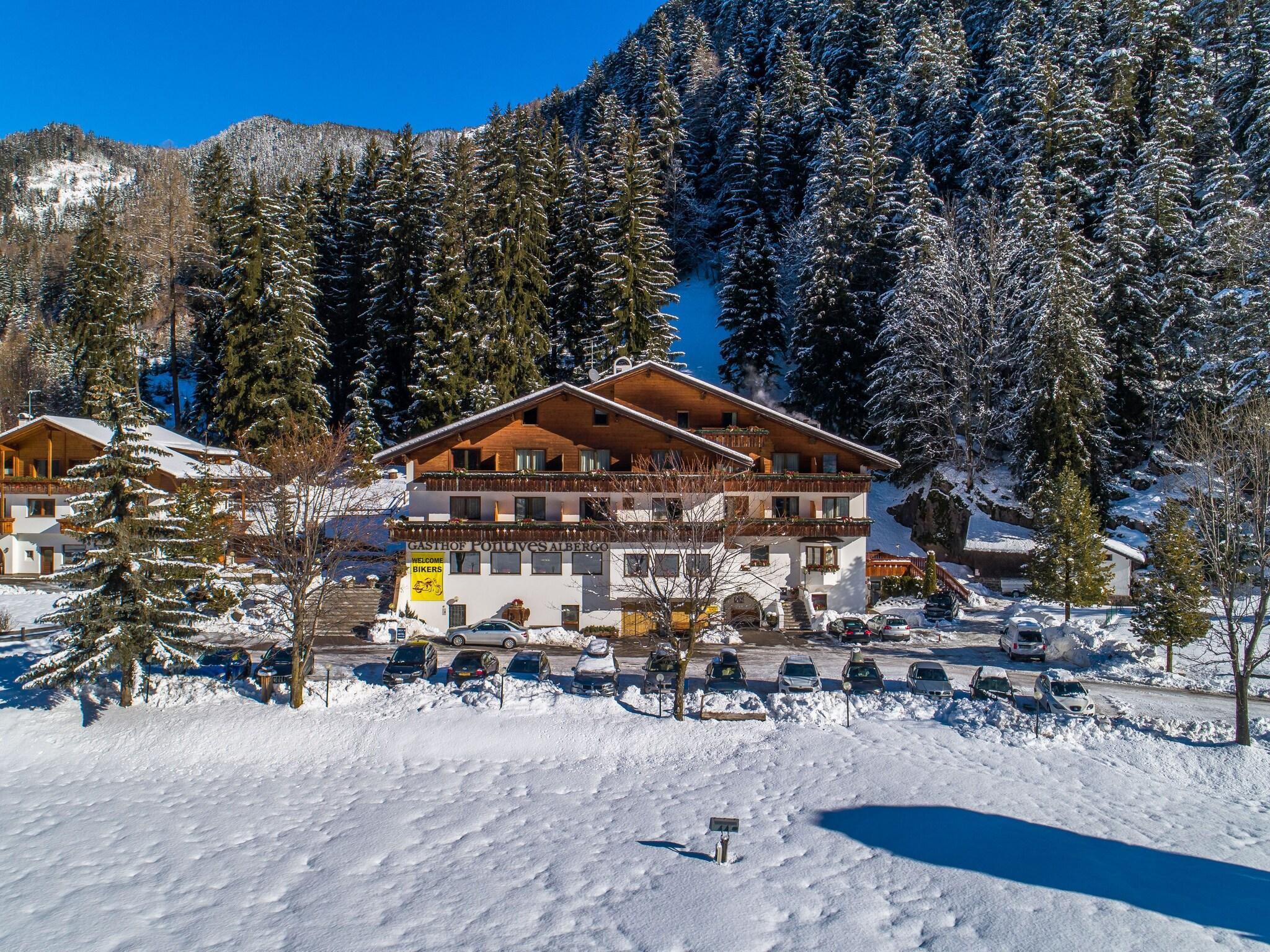 Varios Hotel Pontives