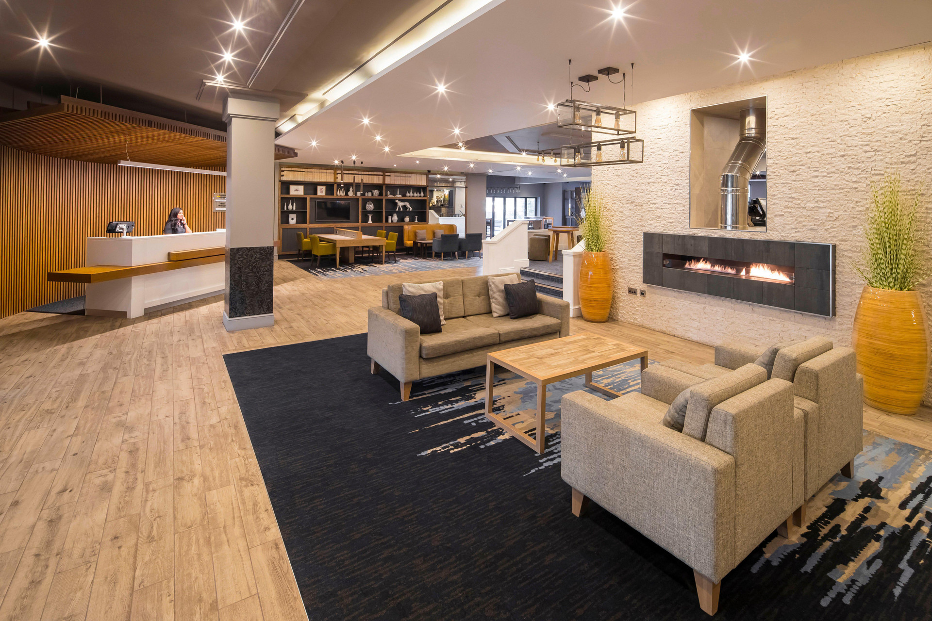 Vista Lobby Crowne Plaza Solihull by IHG