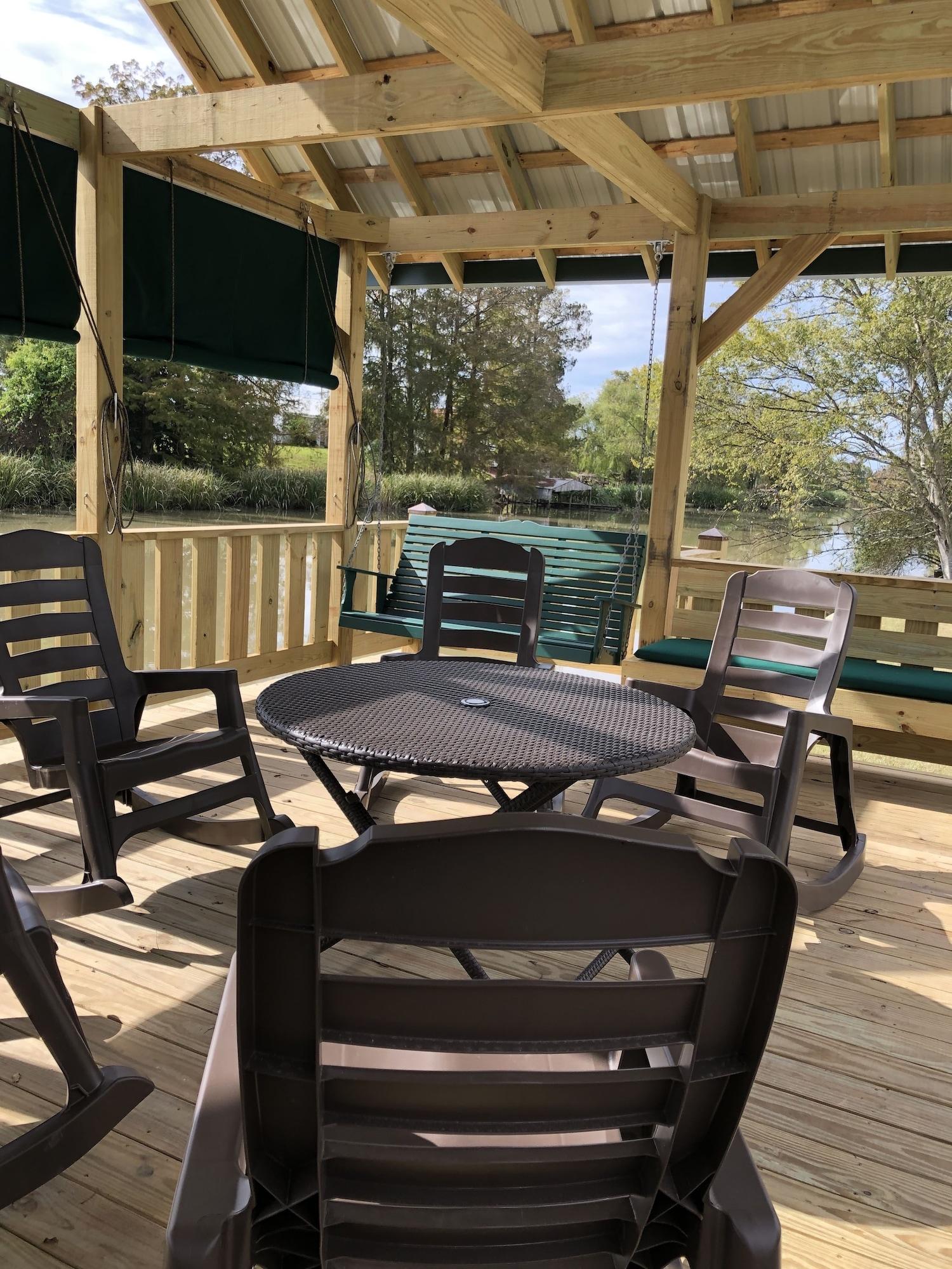 Varios A Chateau on the Bayou Bed & Breakfast