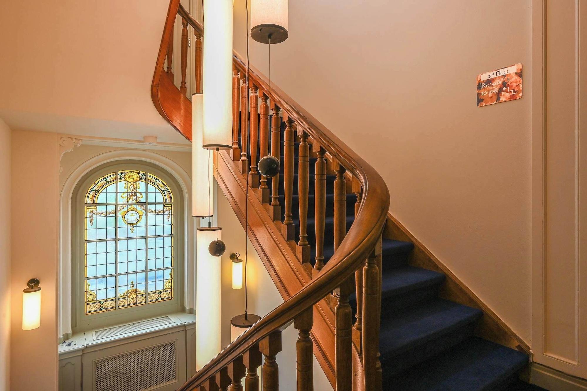 Varios Novallure Nassau Residence