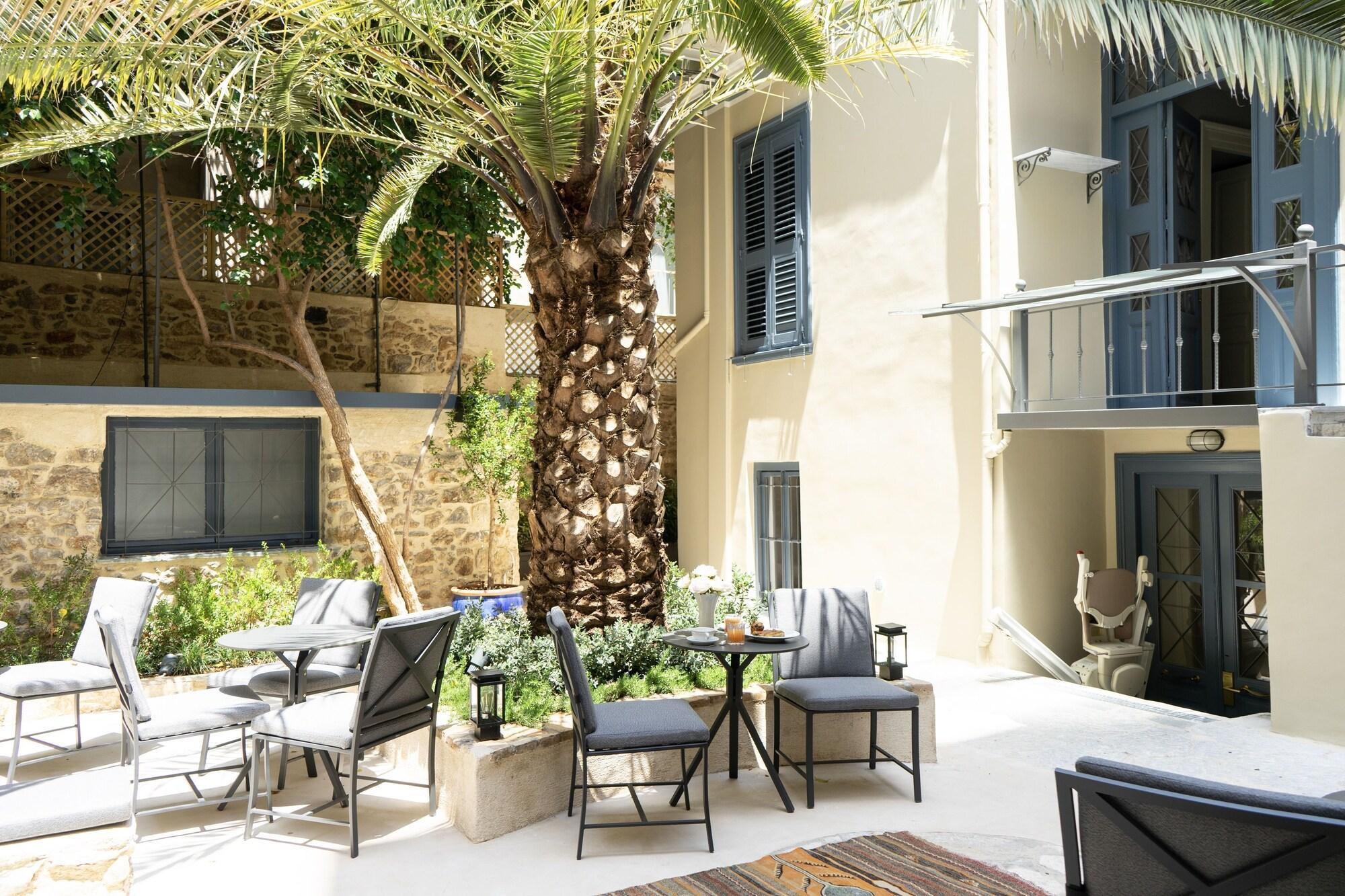 Vista Exterior Bohemian Suites Athens - Maison Hotel Adults Only