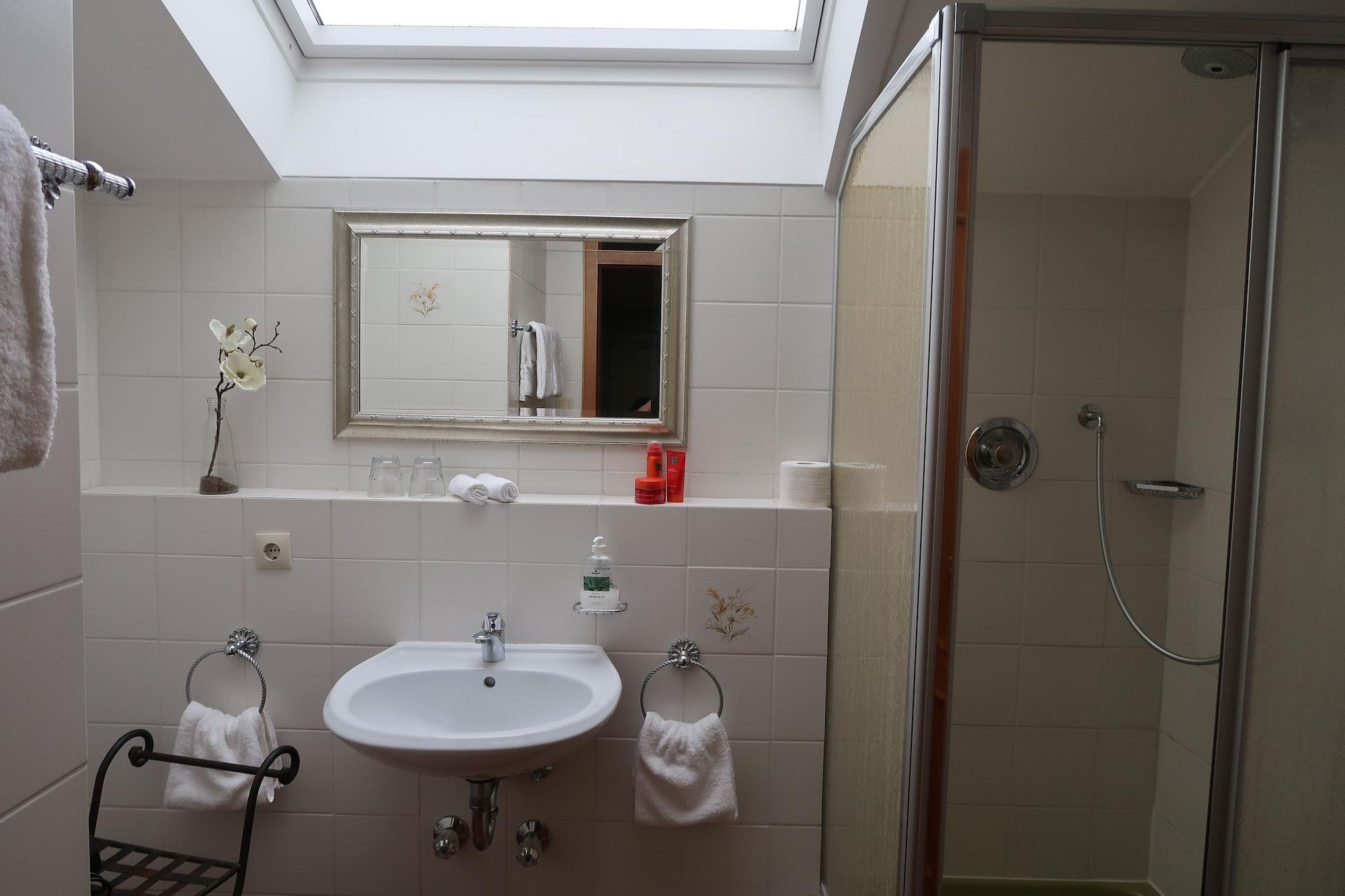 Equipamiento de Habitación Hotel garni Bellevue