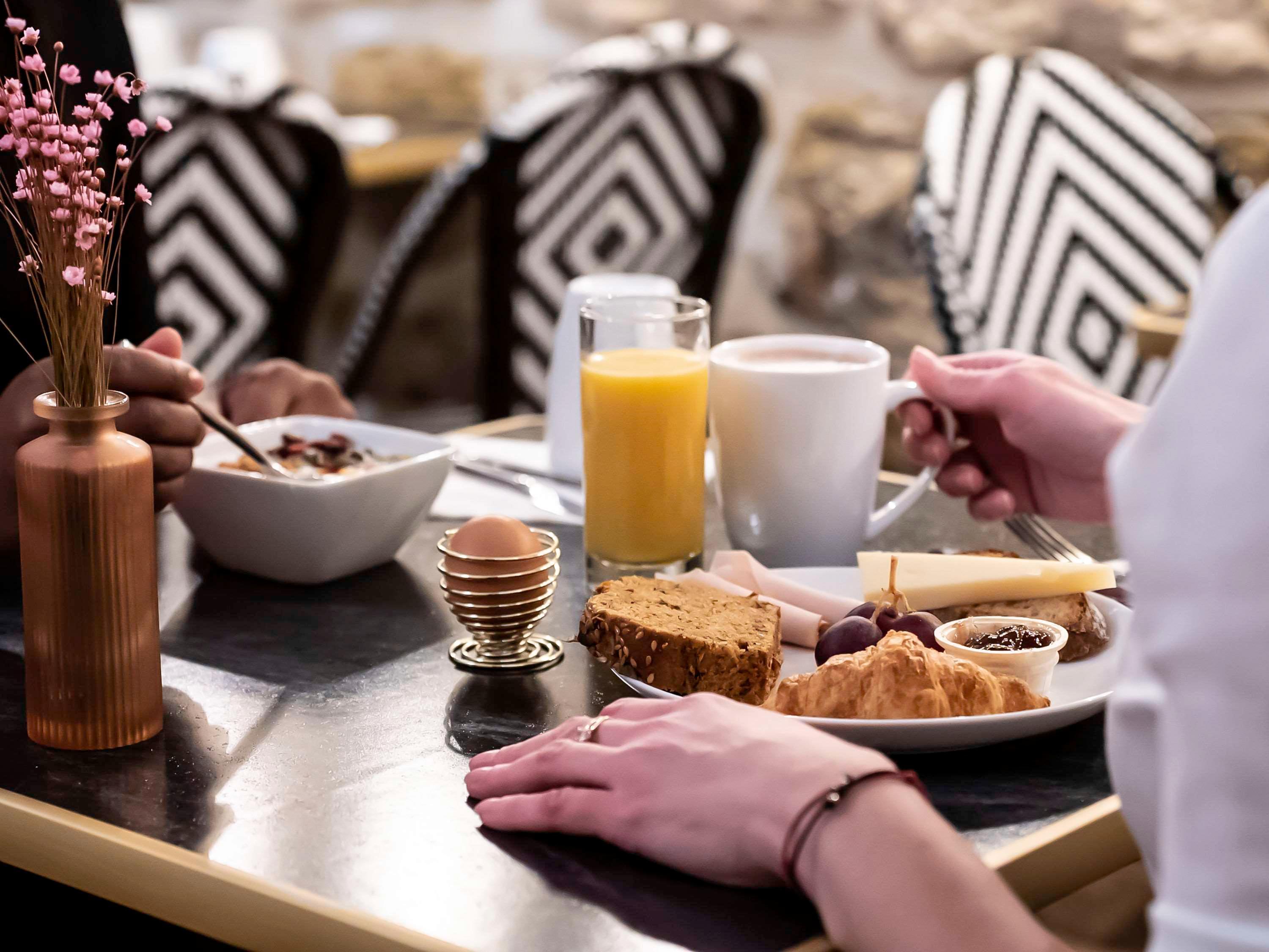 Restaurant Ibis Styles Paris Batignolles