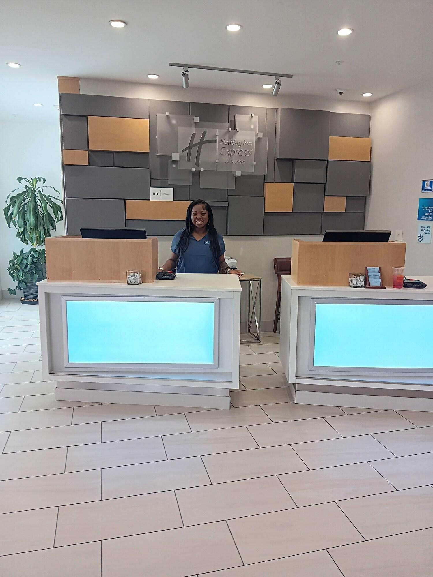 Vista Lobby Holiday Inn Express & Suites Commerce by IHG