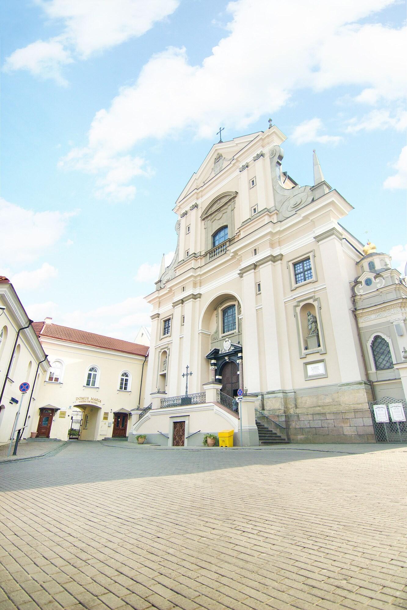 Vista Exterior Domus Maria