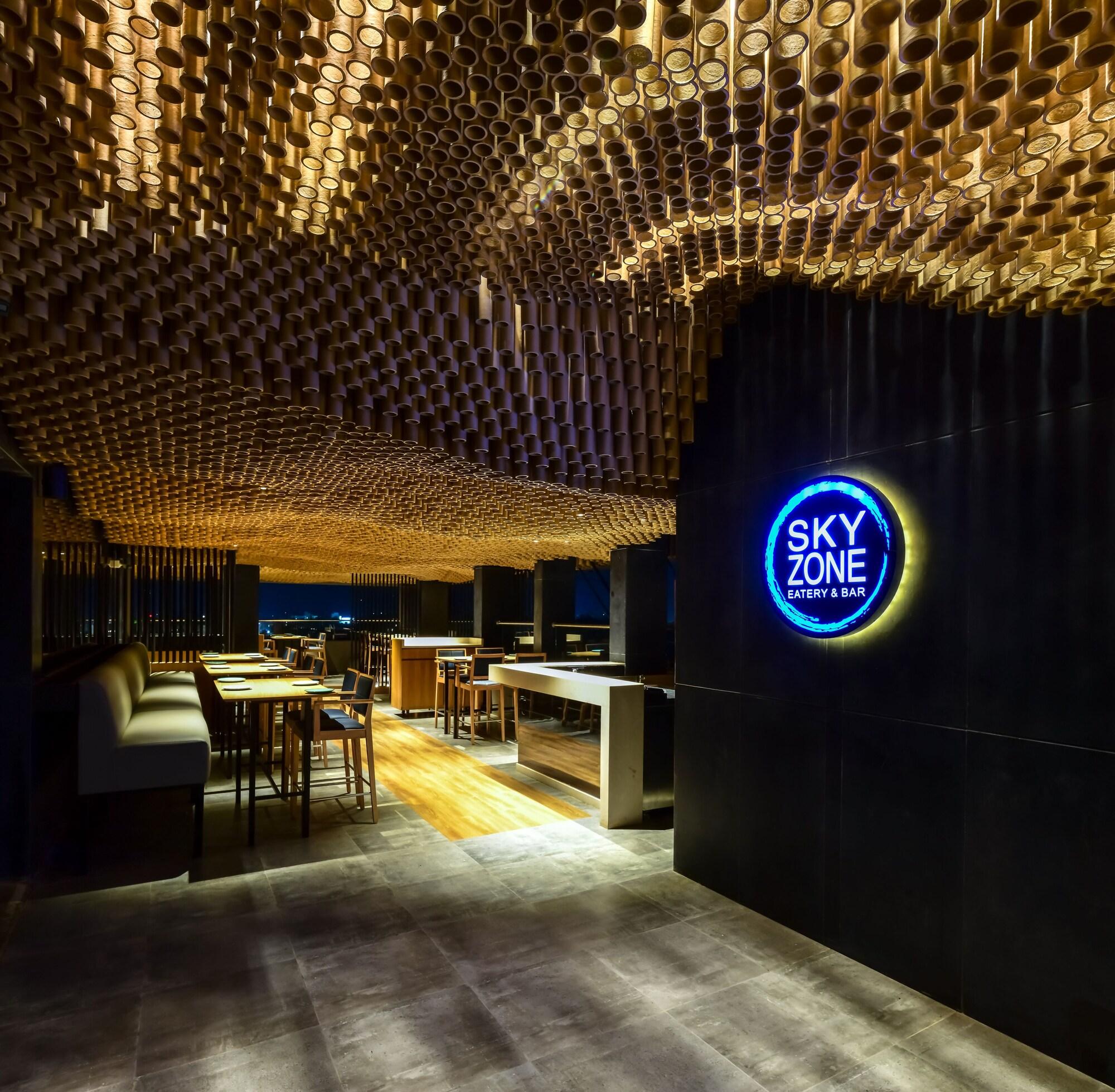 Bar/Salón Regenta Place Raysons Kolhapur