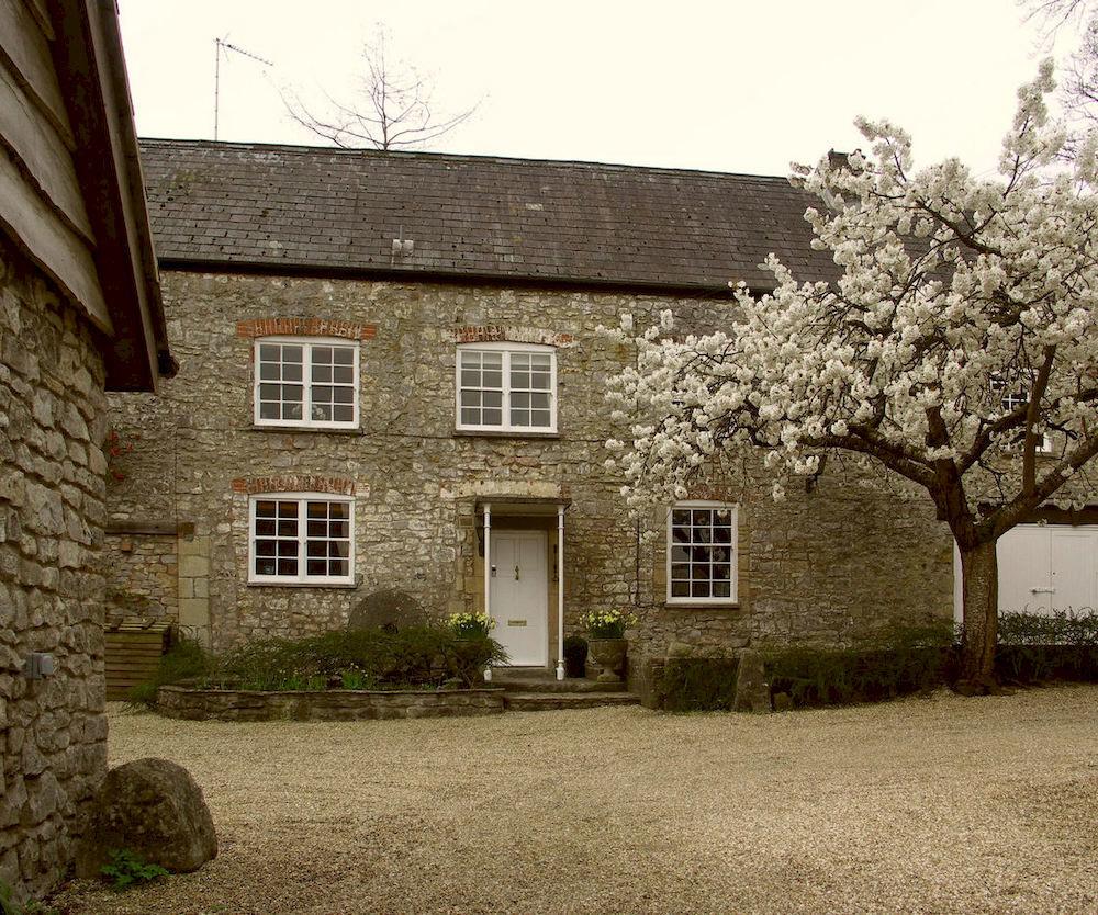 Varios Stay at Penny's Mill