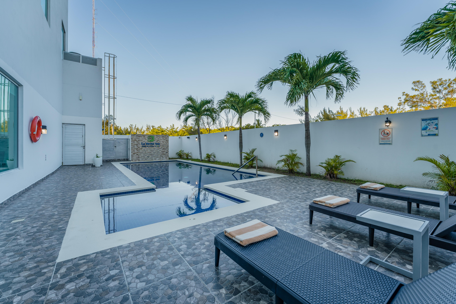 Vista Piscina Hotel La Venta Inn Ciudad Del Carmen